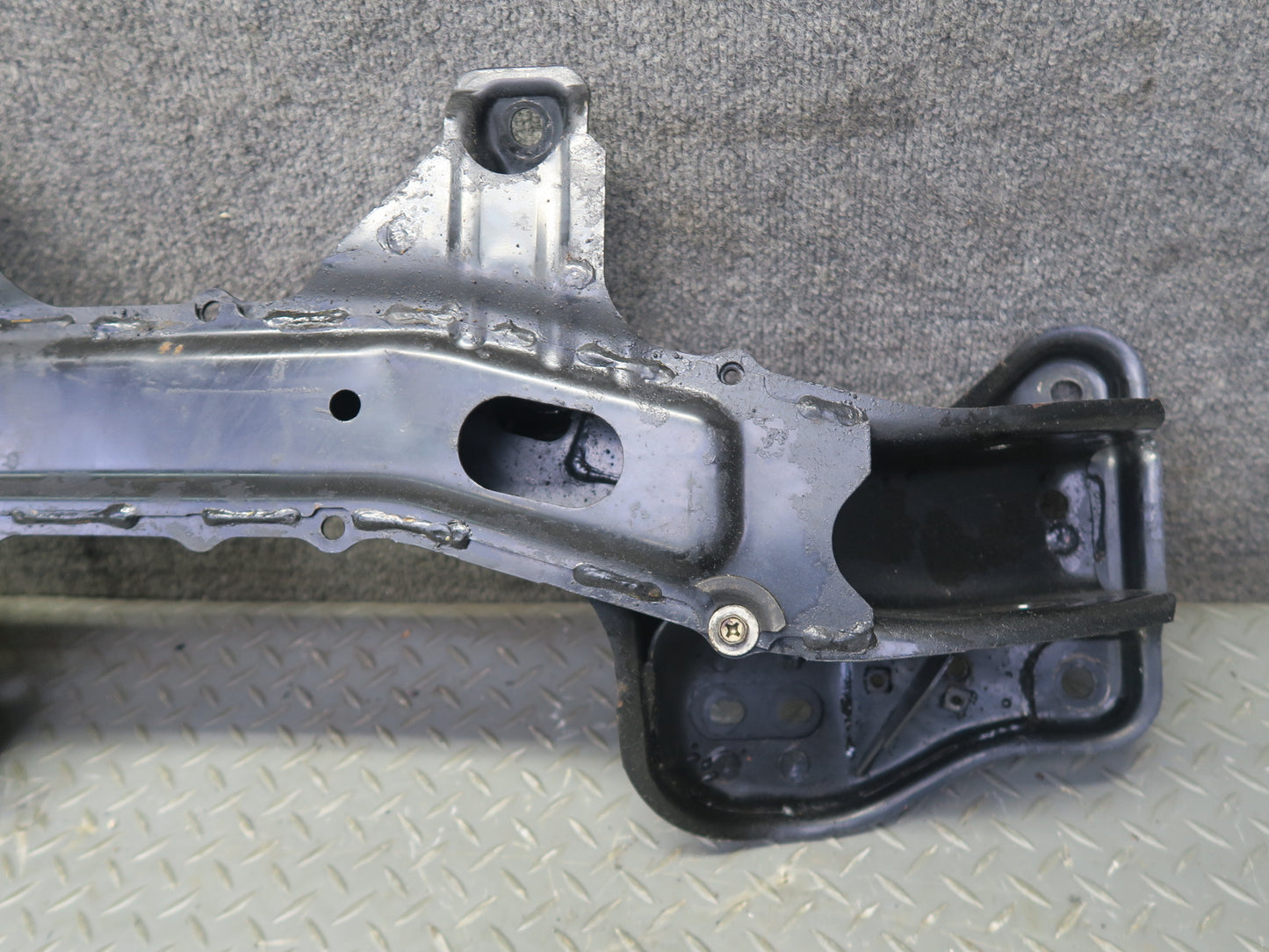 96-98 Nissan Stagea WGC34 RWD RB25DE NA Front Subframe Crossmember Support OEM