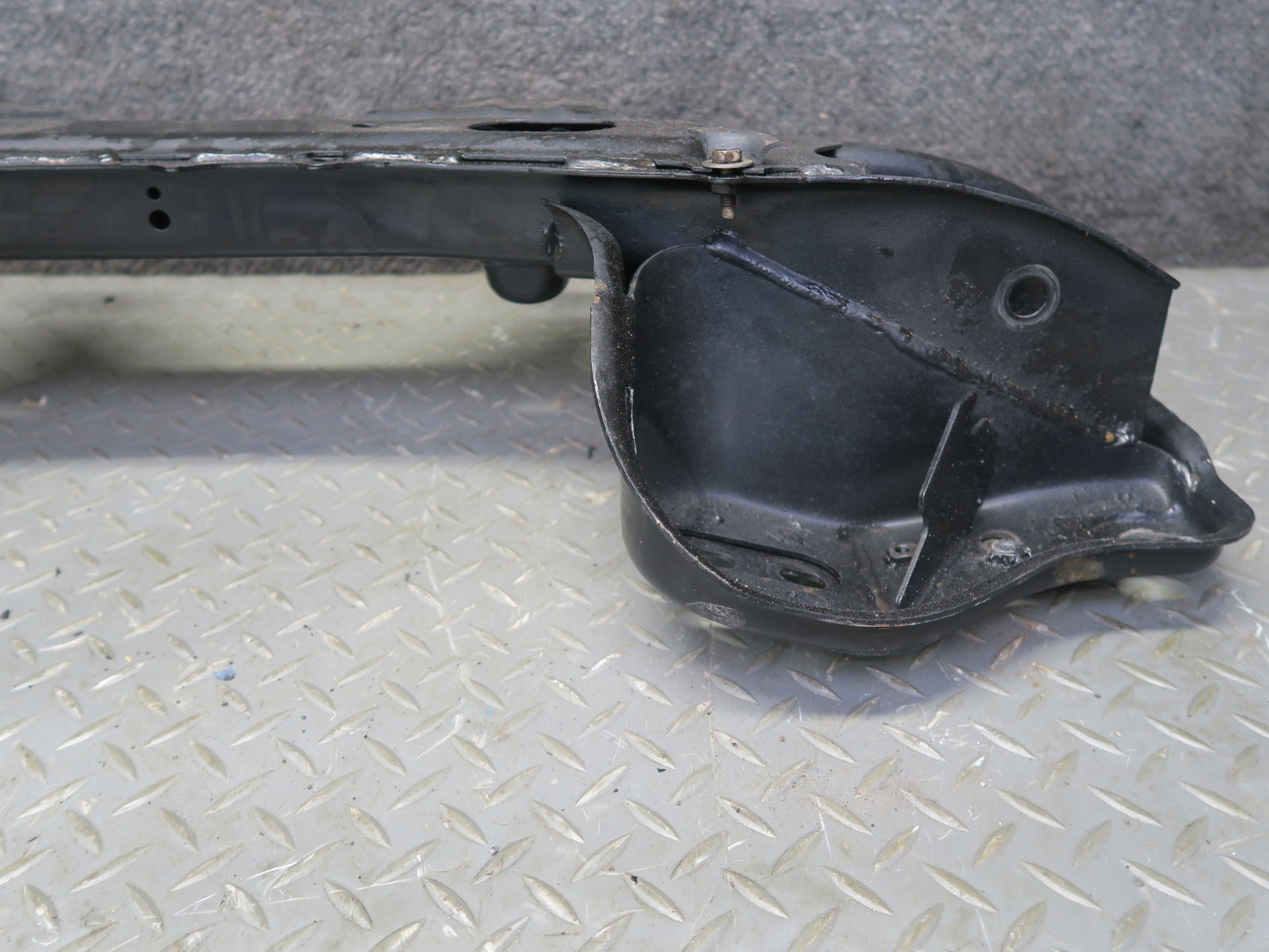 96-98 Nissan Stagea WGC34 RWD RB25DE NA Front Subframe Crossmember Support OEM