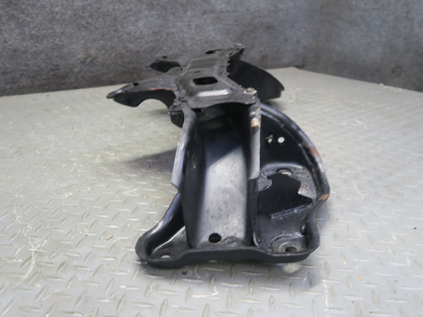 96-98 Nissan Stagea WGC34 RWD RB25DE NA Front Subframe Crossmember Support OEM