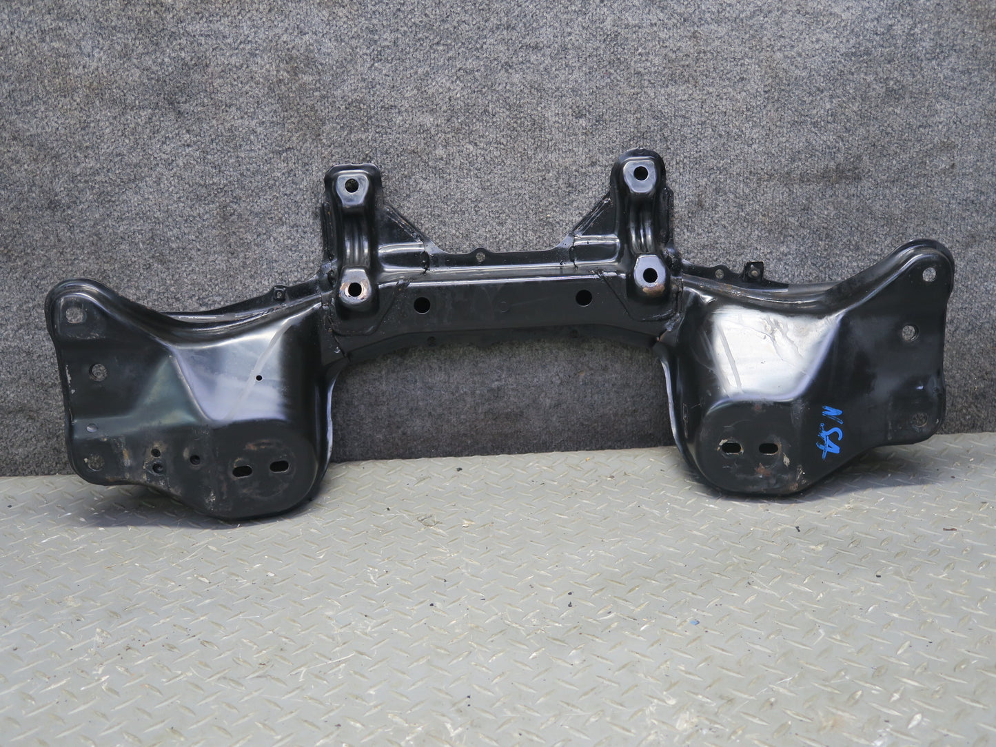 96-98 Nissan Stagea WGC34 RWD RB25DE NA Front Subframe Crossmember Support OEM