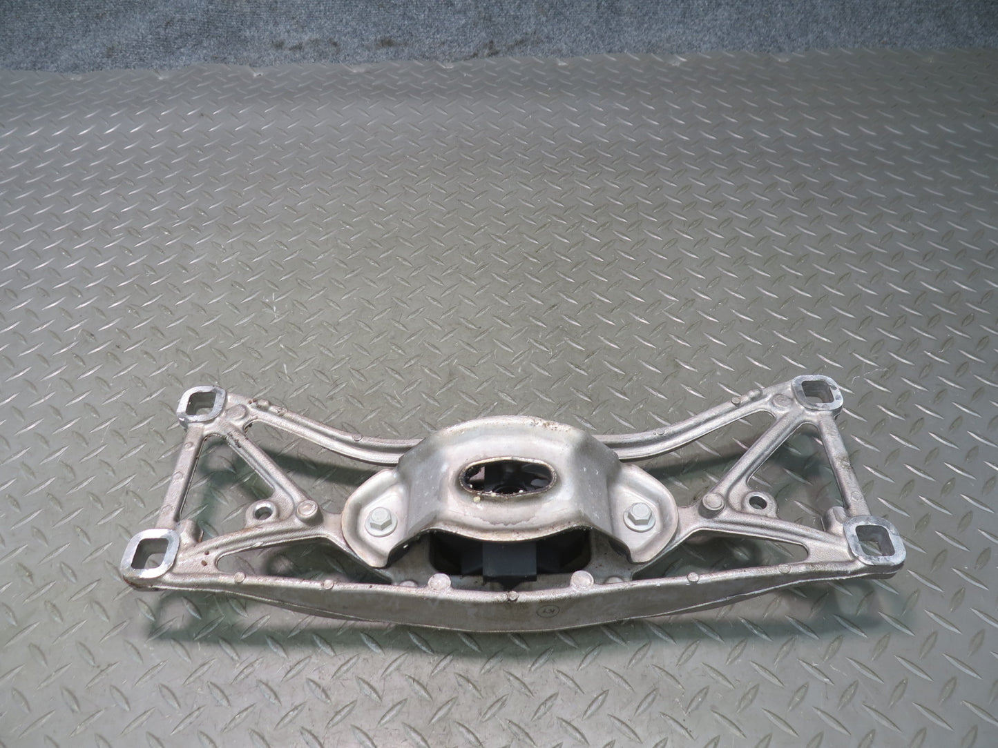 02-05 Ford Thunderbird A/T Transmission  Mount Bracket Support XW43-5060-AA OEM