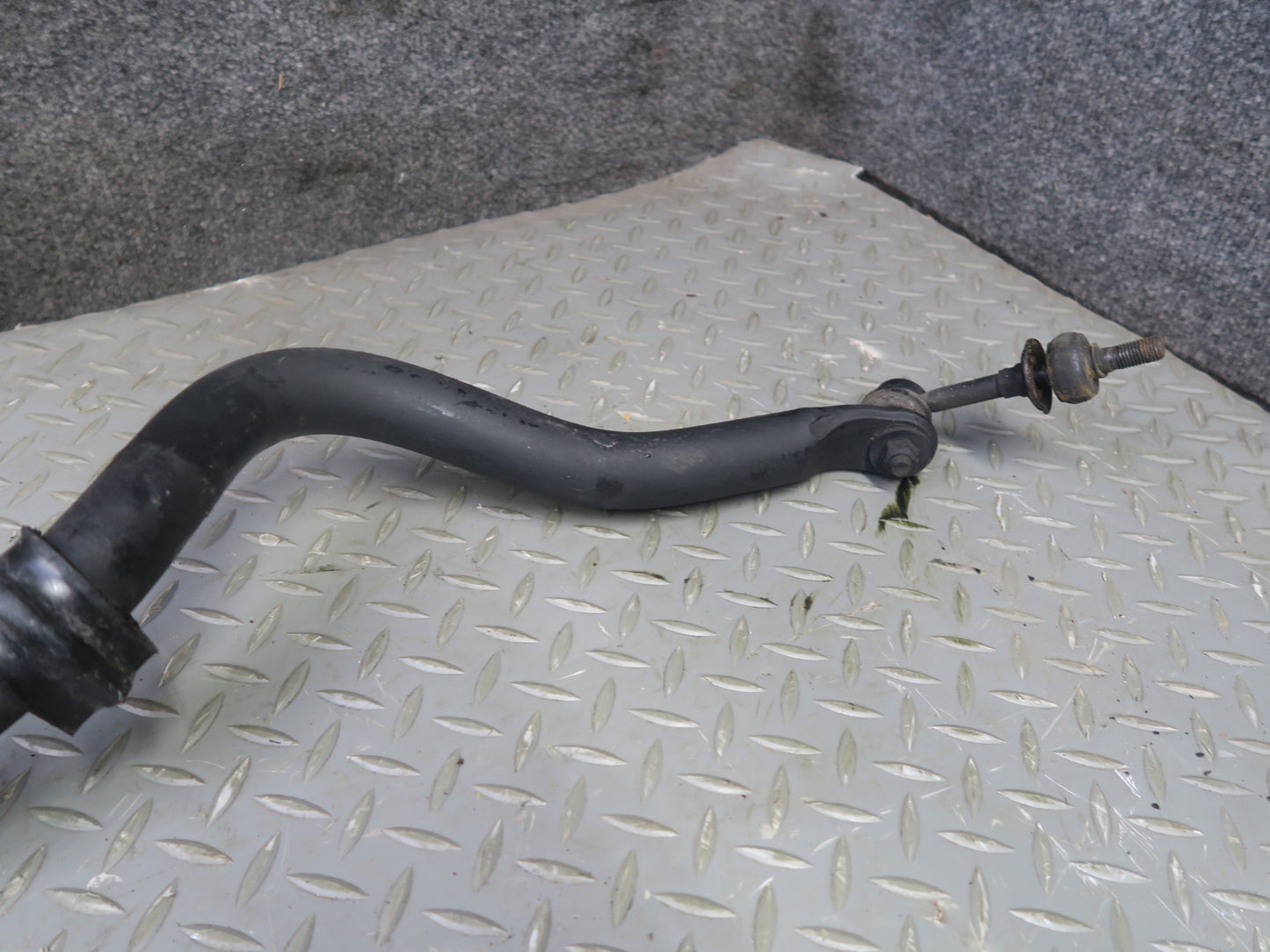 96-98 Nissan Stagea WGC34 RWD 2.5L 2.0L Front Stabilizer Sway Bar w Links OEM