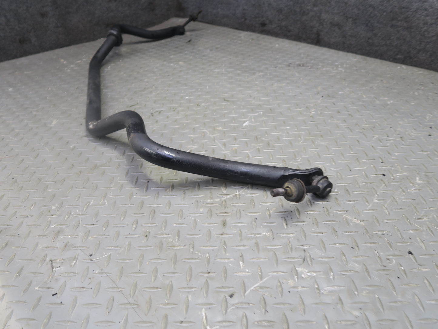 96-98 Nissan Stagea WGC34 RWD 2.5L 2.0L Front Stabilizer Sway Bar w Links OEM