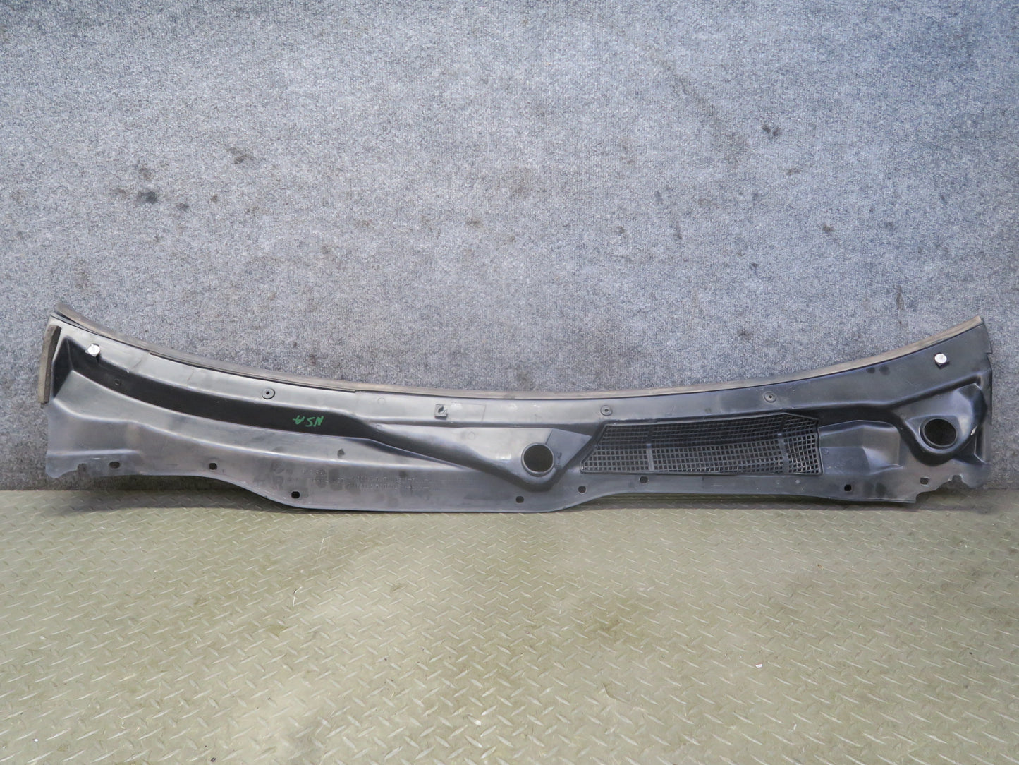 96-98 Nissan Stagea WGC34 Front Windshield Wiper Cowl Vent Trim Panel OEM