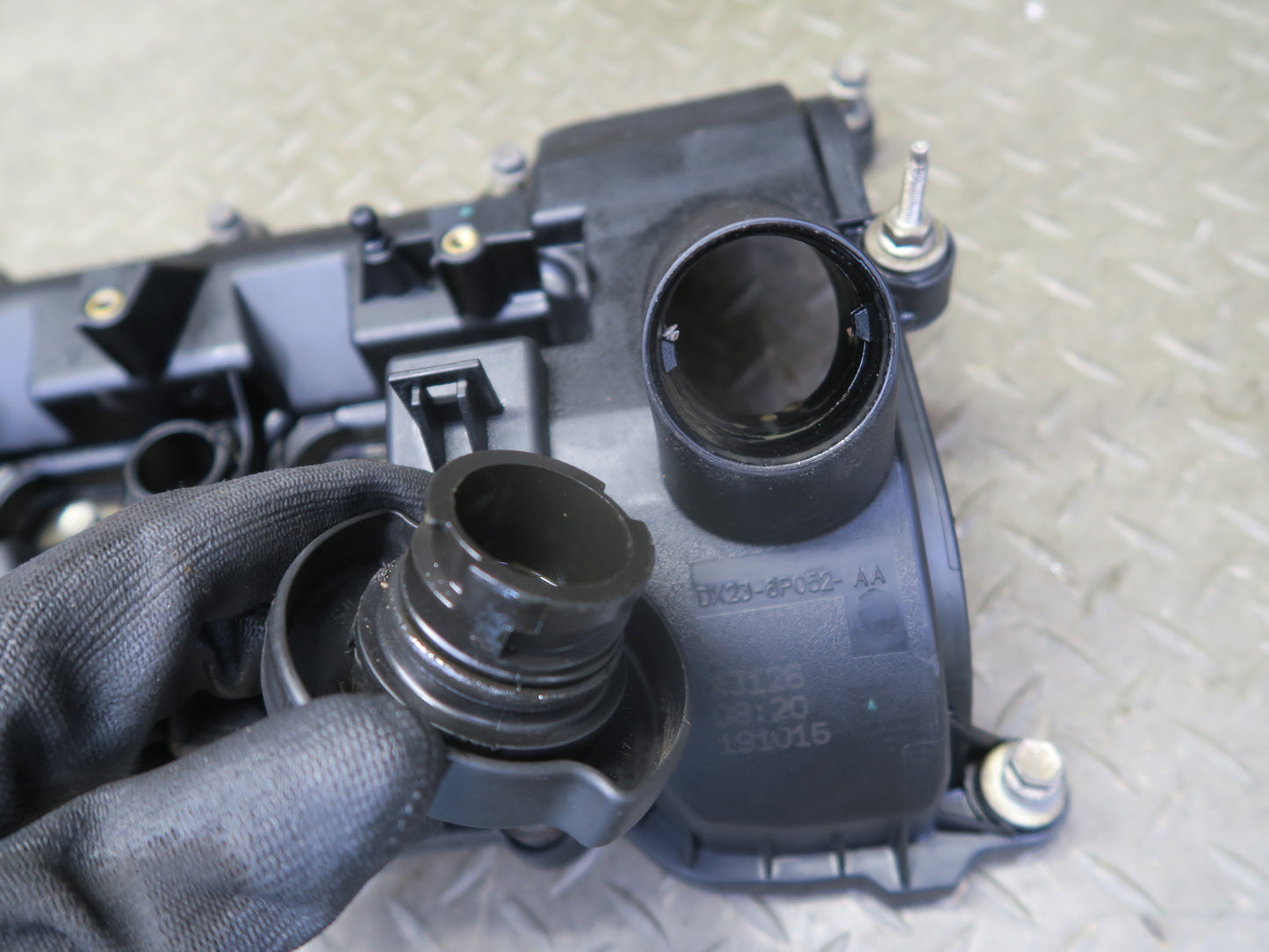 14-19 Range Rover Sport L494 3.0L Engine Left Cylinder Head Valve Cover