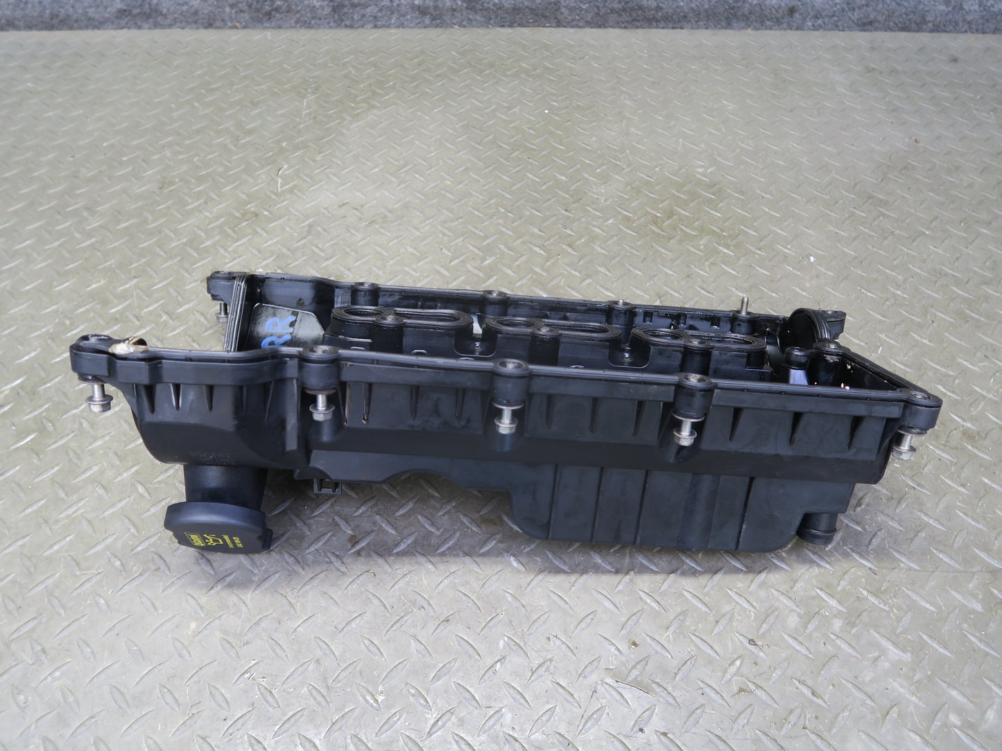 14-19 Range Rover Sport L494 3.0L Engine Left Cylinder Head Valve Cover