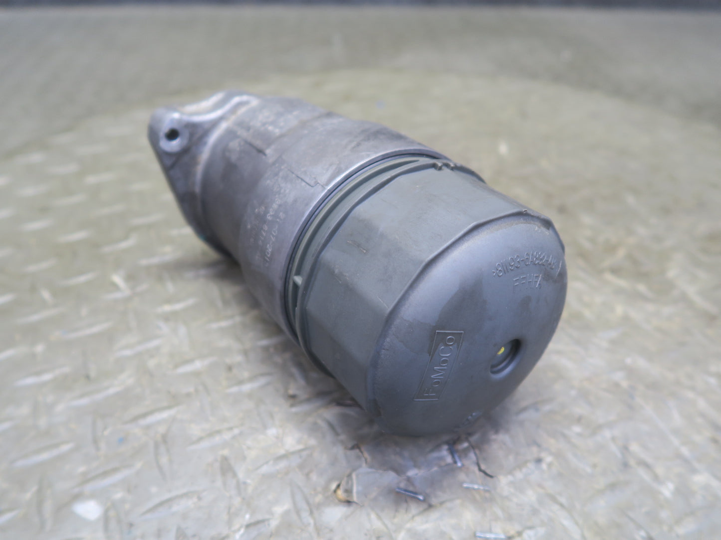 14-19 Range Rover Sport L494 Engine Motor Oil Filter Housing 8W93-6714-AD