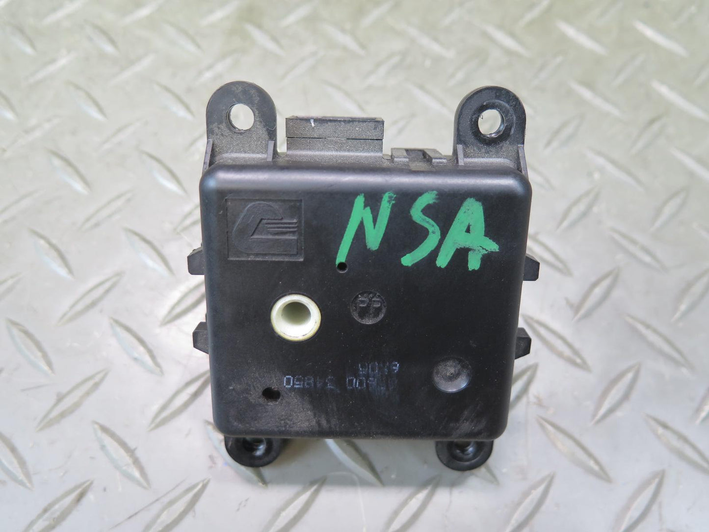 96-98 Nissan Stagea WGC34 A/C Heater Flap Actuator Motor Set of 3 OEM