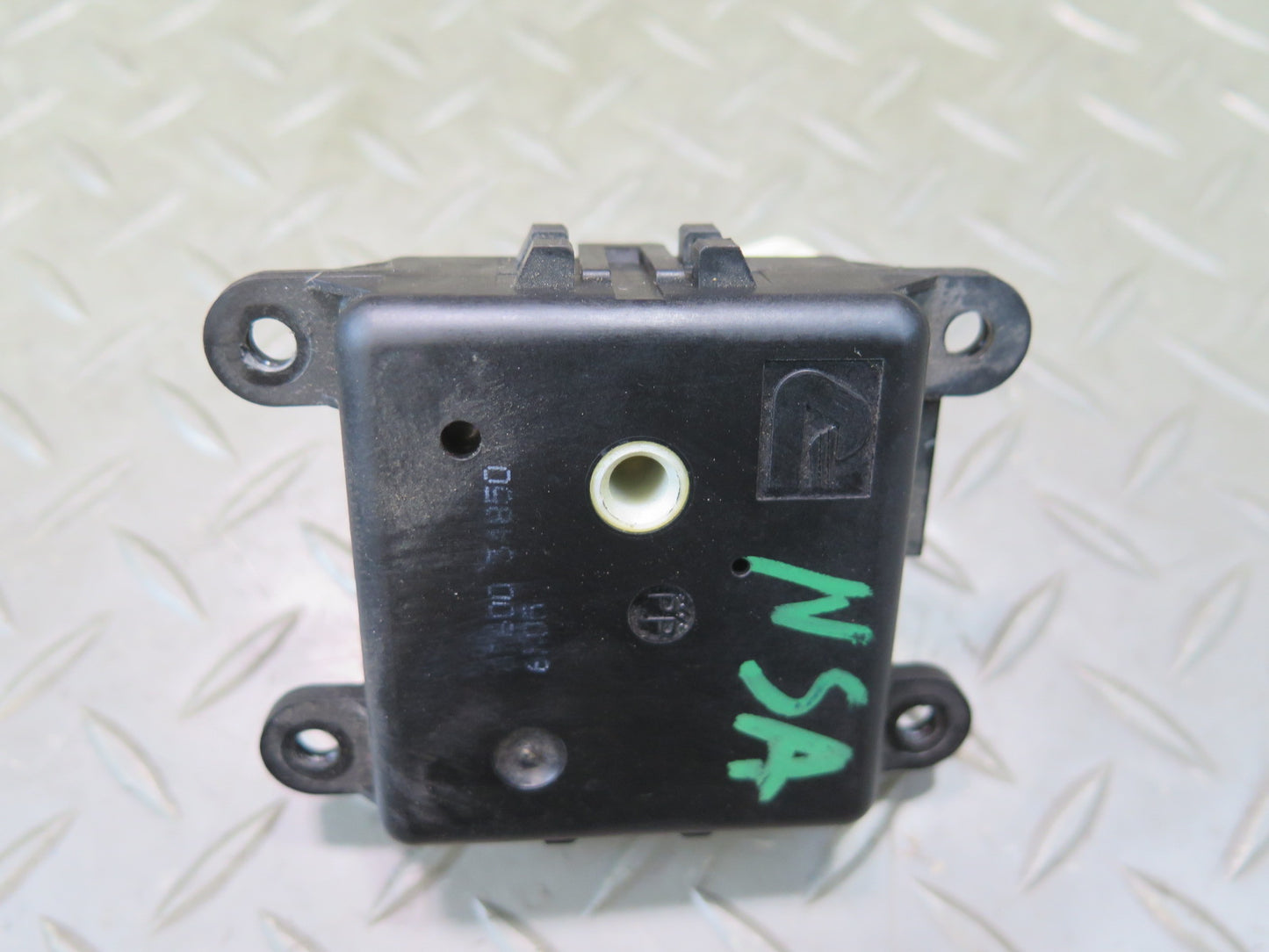 96-98 Nissan Stagea WGC34 A/C Heater Flap Actuator Motor Set of 3 OEM