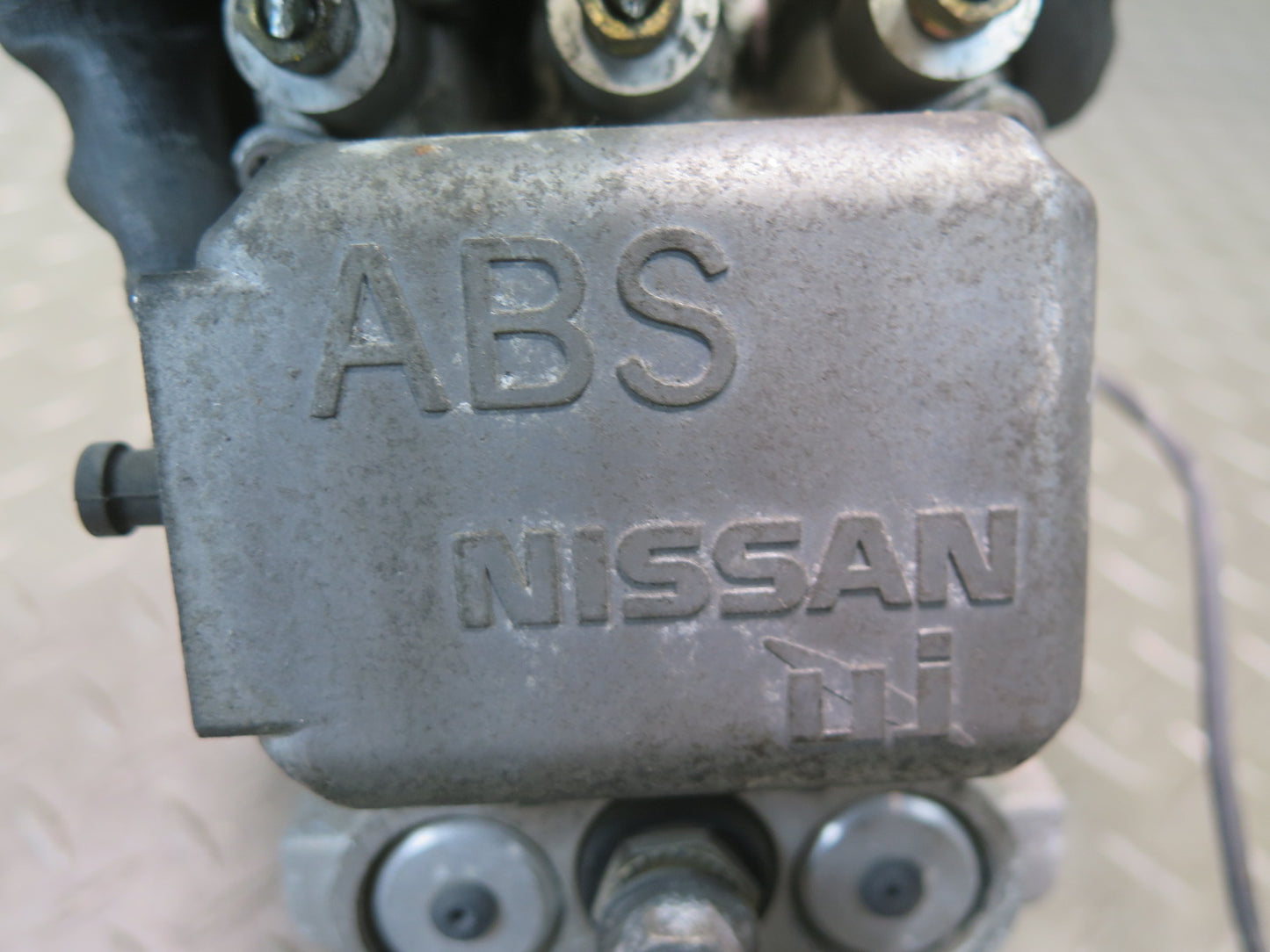 96-98 Nissan Stagea WGC34 RB25DE RWD Anti Lock Brake ABS Pump Module 33K OEM