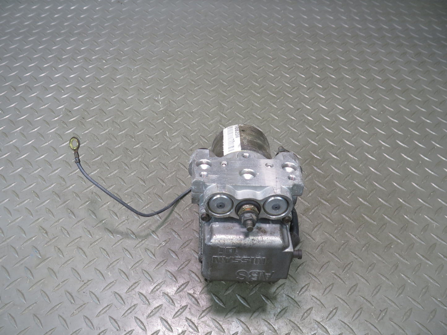 96-98 Nissan Stagea WGC34 RB25DE RWD Anti Lock Brake ABS Pump Module 33K OEM