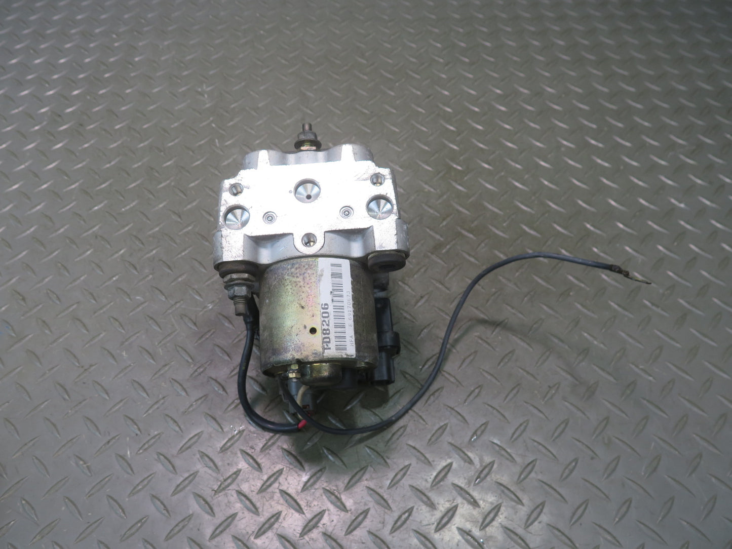 96-98 Nissan Stagea WGC34 RB25DE RWD Anti Lock Brake ABS Pump Module 33K OEM