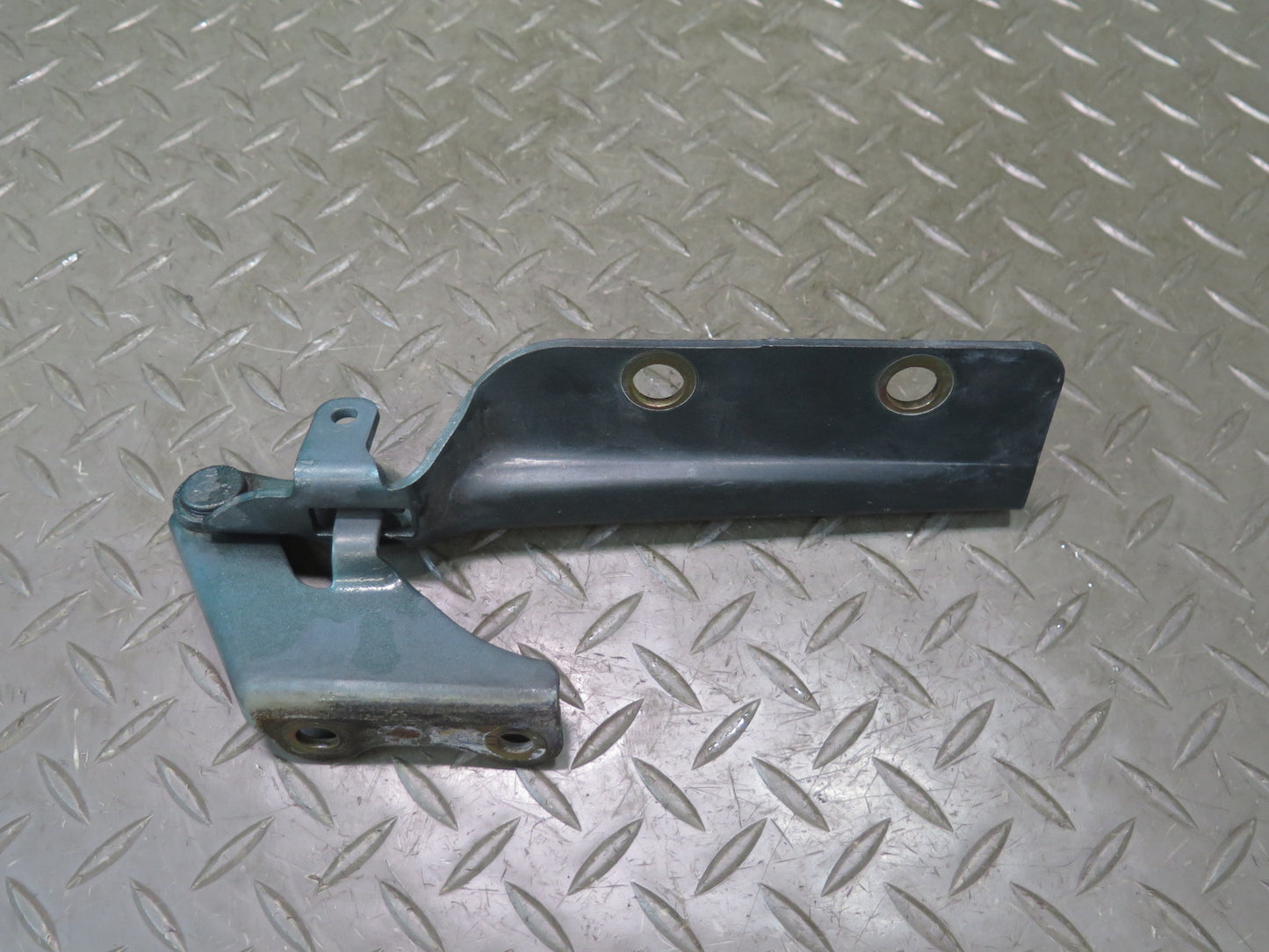 96-98 Nissan Stagea WGC34 Front Left & Right Hood Hinge Emerald Green Set OEM
