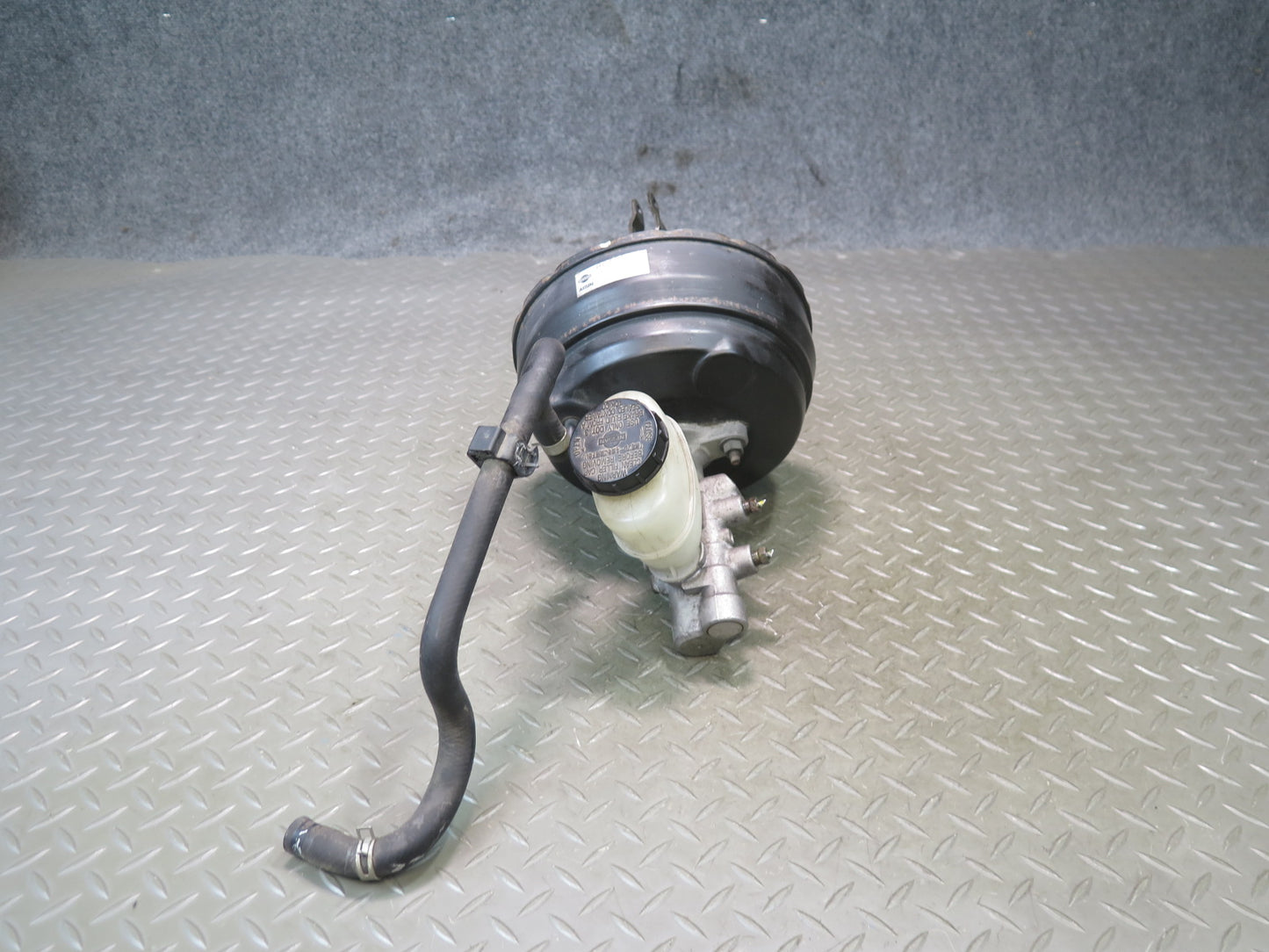 96-98 Nissan Stagea WGC34 RB25 RWD Brake Master Cylinder Booster Reservoir OEM