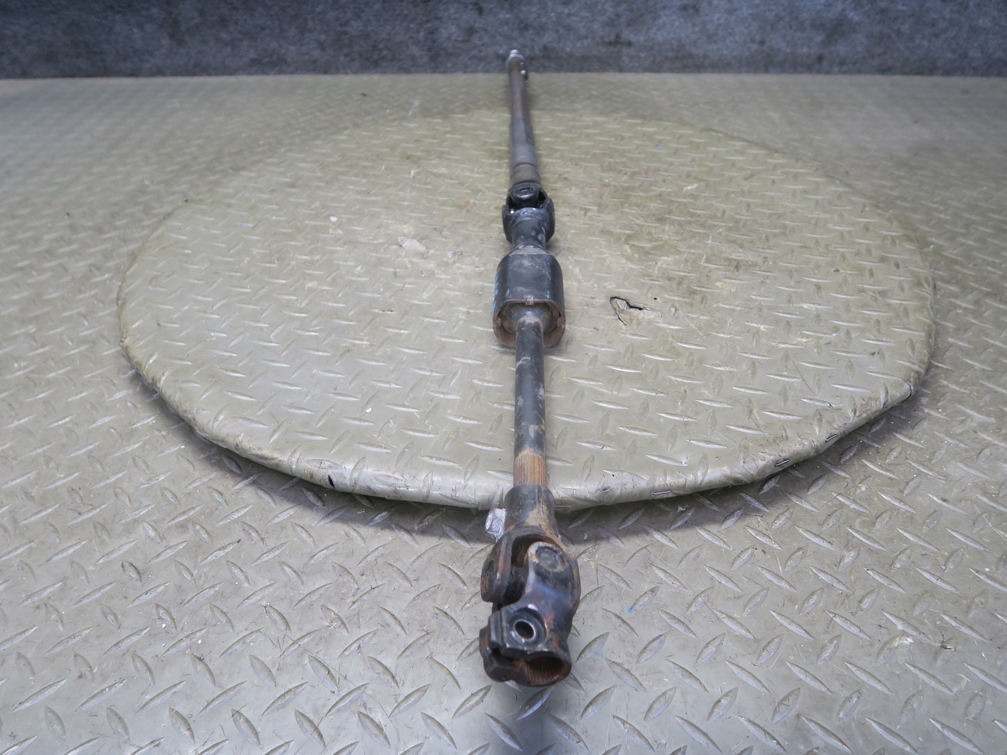 96-98 Nissan Stagea WGC34 RB25DE RWD Steering Column U Joint Linkage Shaft OEM