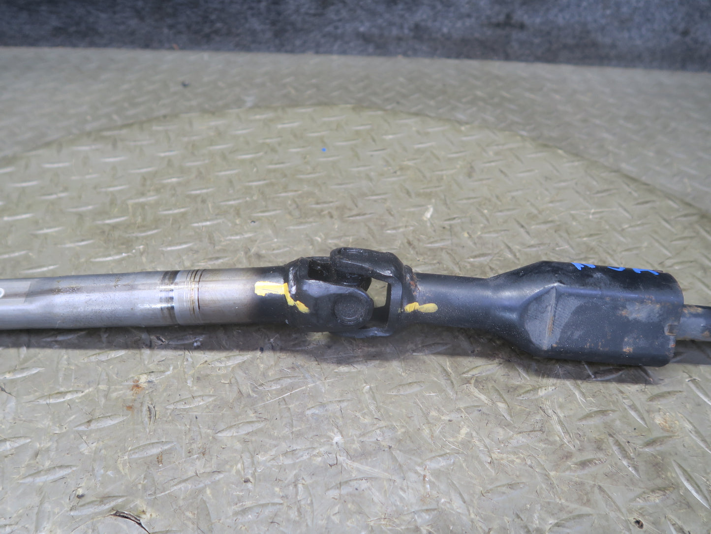 96-98 Nissan Stagea WGC34 RB25DE RWD Steering Column U Joint Linkage Shaft OEM