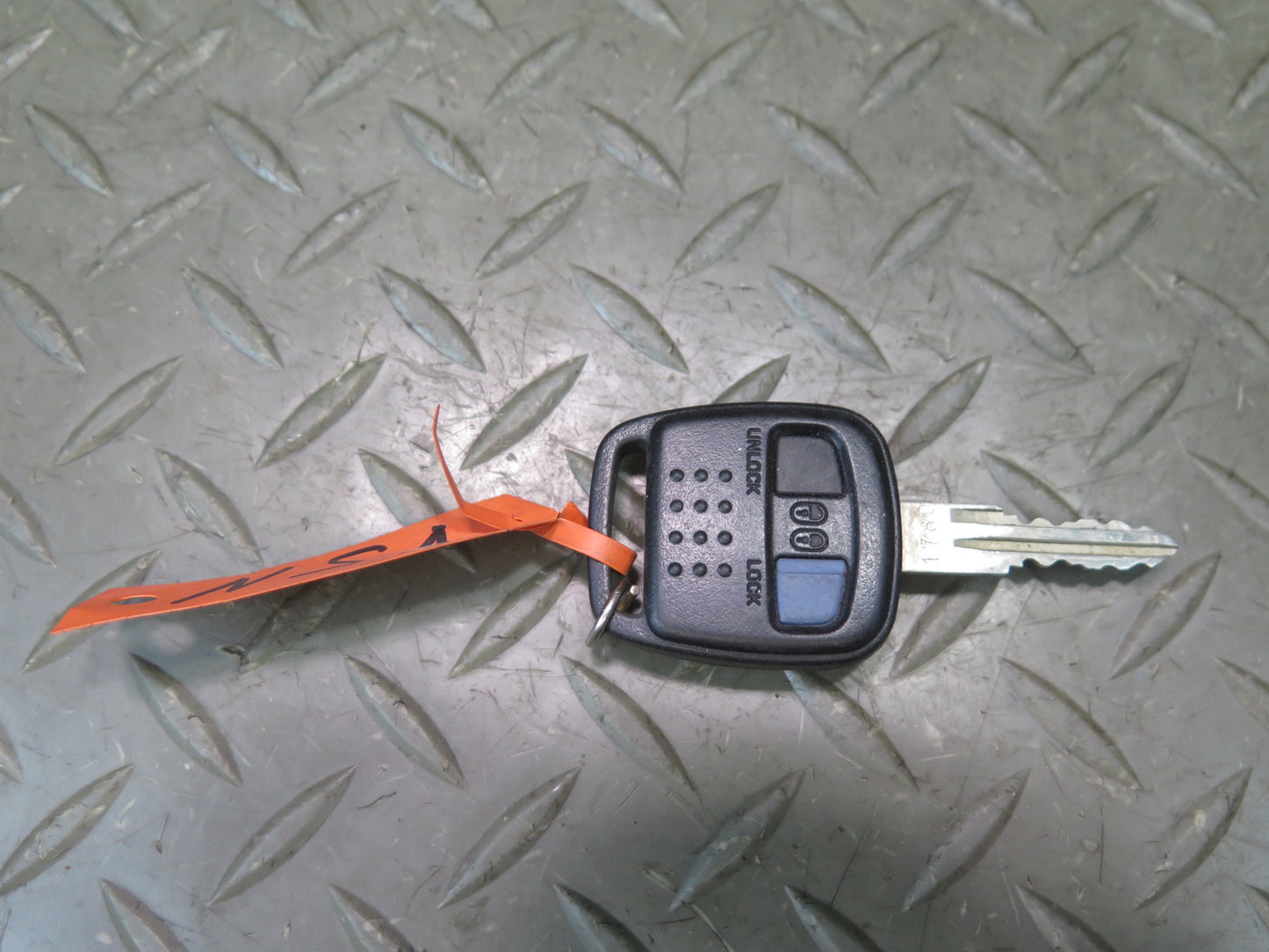 1996 Nissan Stagea WGC34 RB25DE A/T ECU Ignition Door Glove Trunk Lock KEY Set
