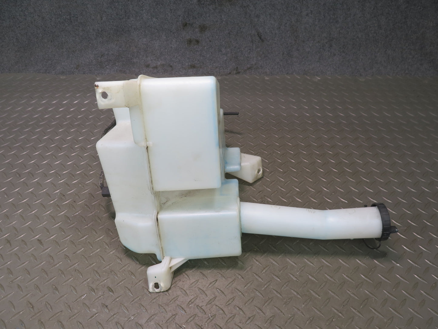 02-05 Ford Thunderbird Windshield Washer Fluid Reservoir Tank w Pump OEM