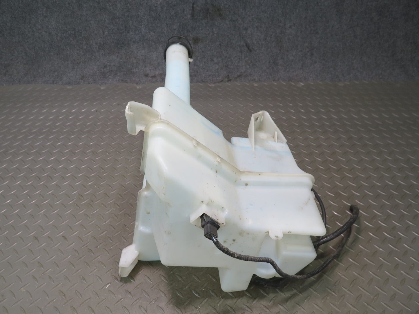 02-05 Ford Thunderbird Windshield Washer Fluid Reservoir Tank w Pump OEM