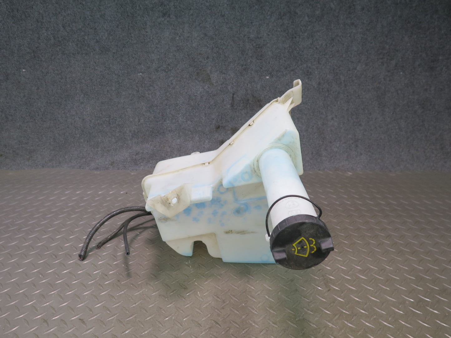 02-05 Ford Thunderbird Windshield Washer Fluid Reservoir Tank w Pump OEM