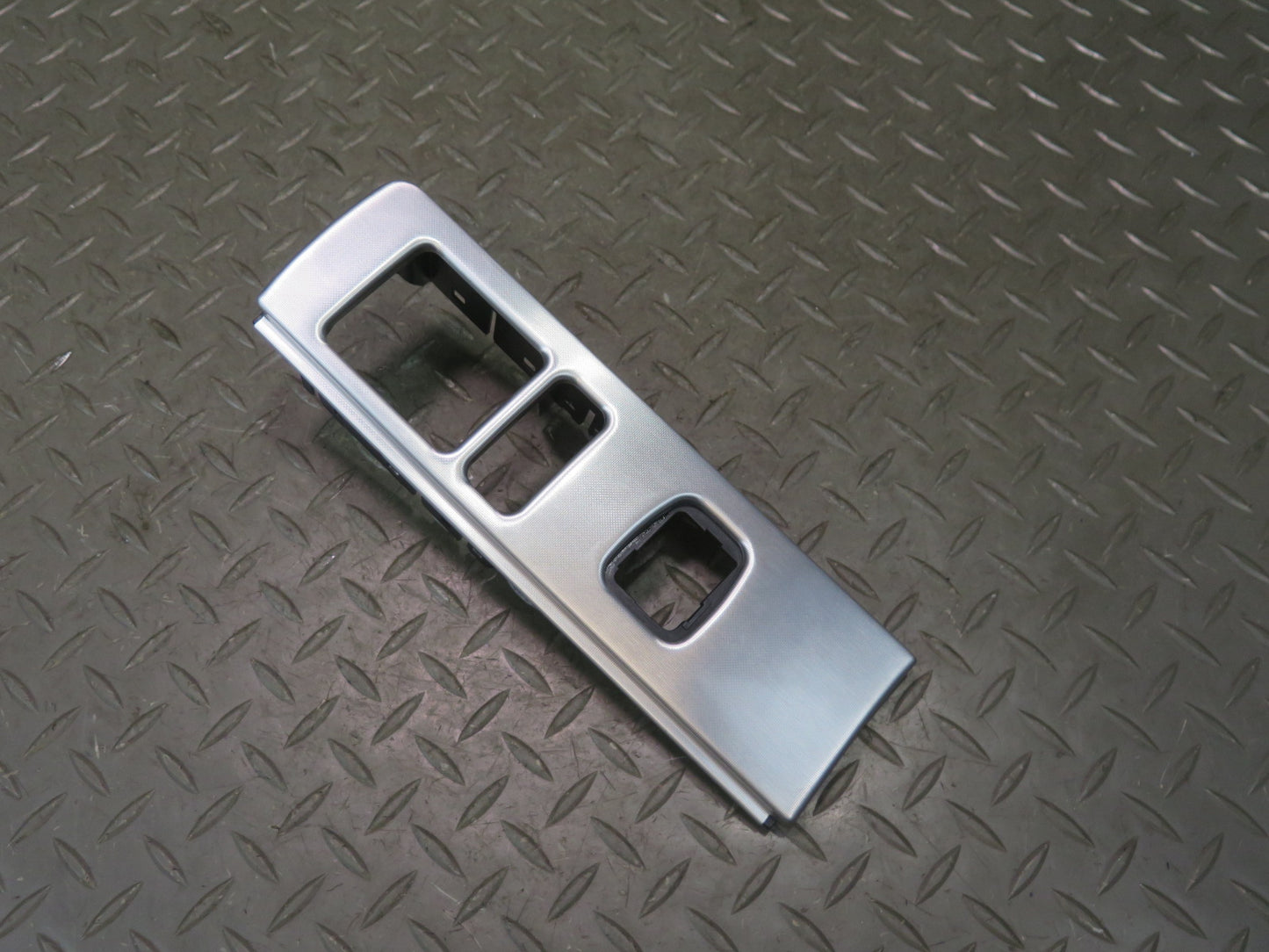 02-05 Ford Thunderbird Center Console Headlight Mirror Trim Bezel Panel OEM