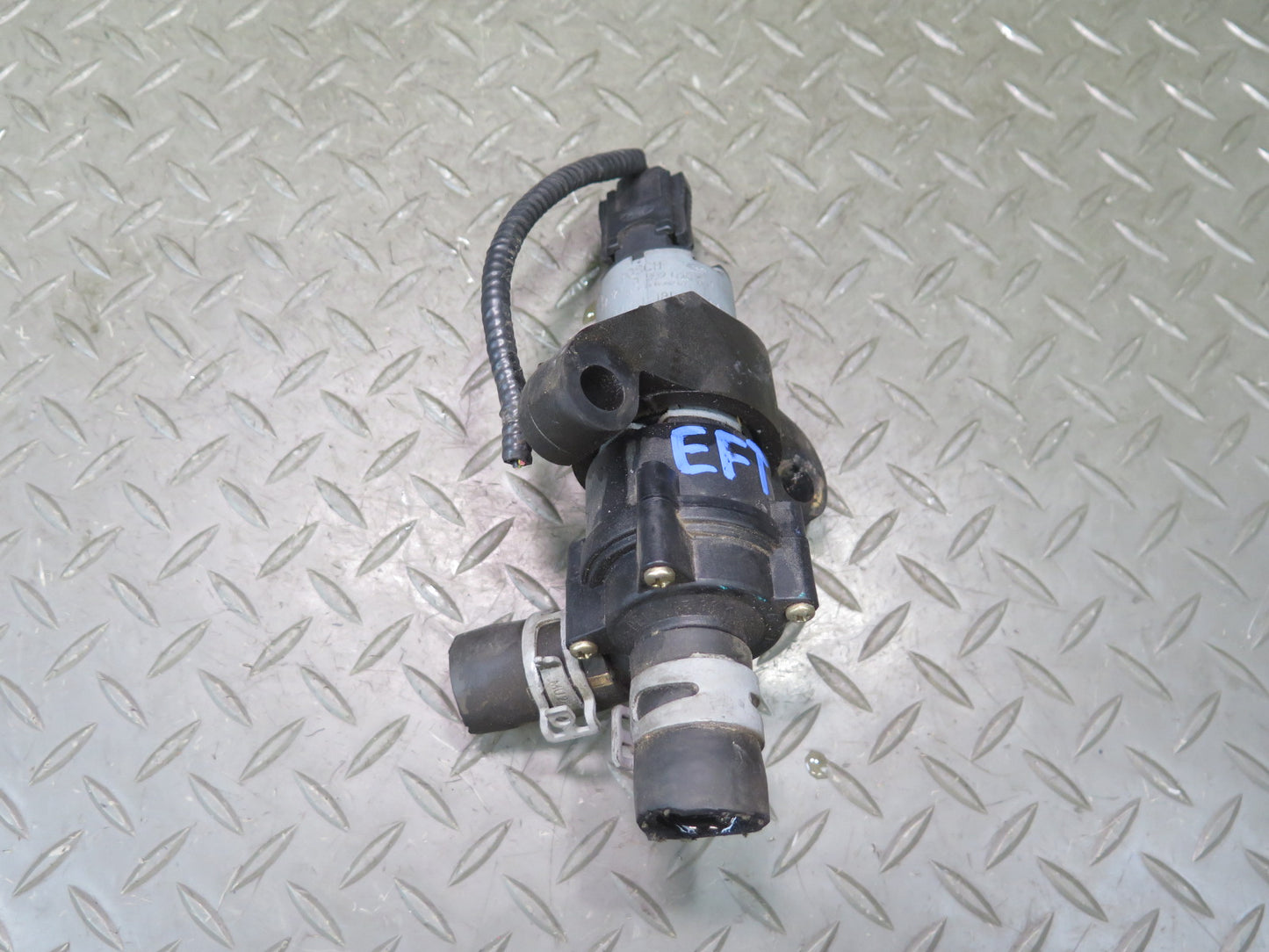 02-05 Ford Thunderbird Auxiliary AUX Coolant Water Pump 0392020071 OEM