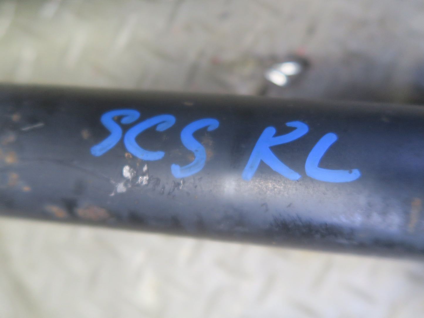 97-00 Lexus JZZ31L SC300 Set of 2 Rear Left & Right Strut Shock Absorber OEM