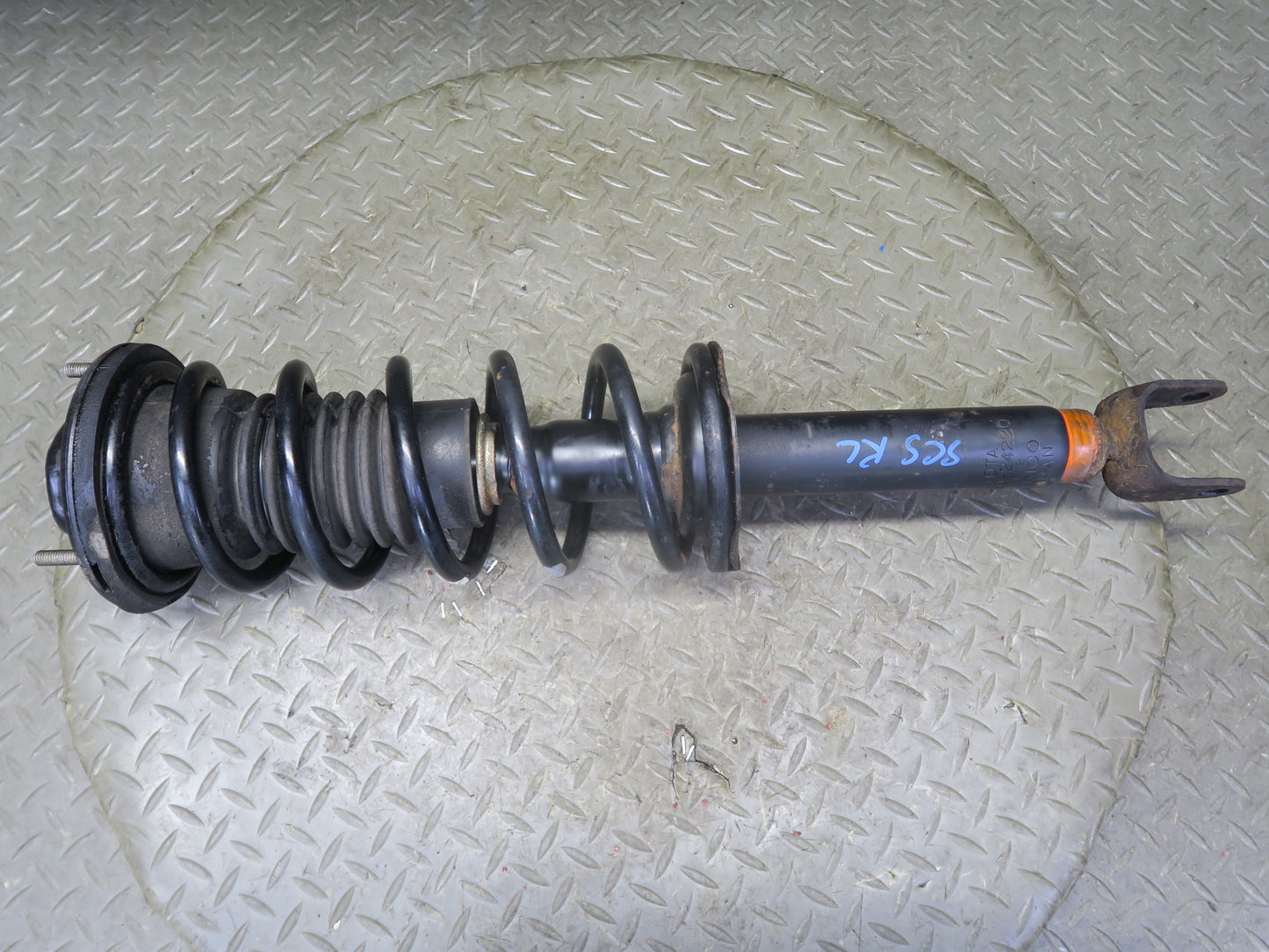 97-00 Lexus JZZ31L SC300 Set of 2 Rear Left & Right Strut Shock Absorber OEM