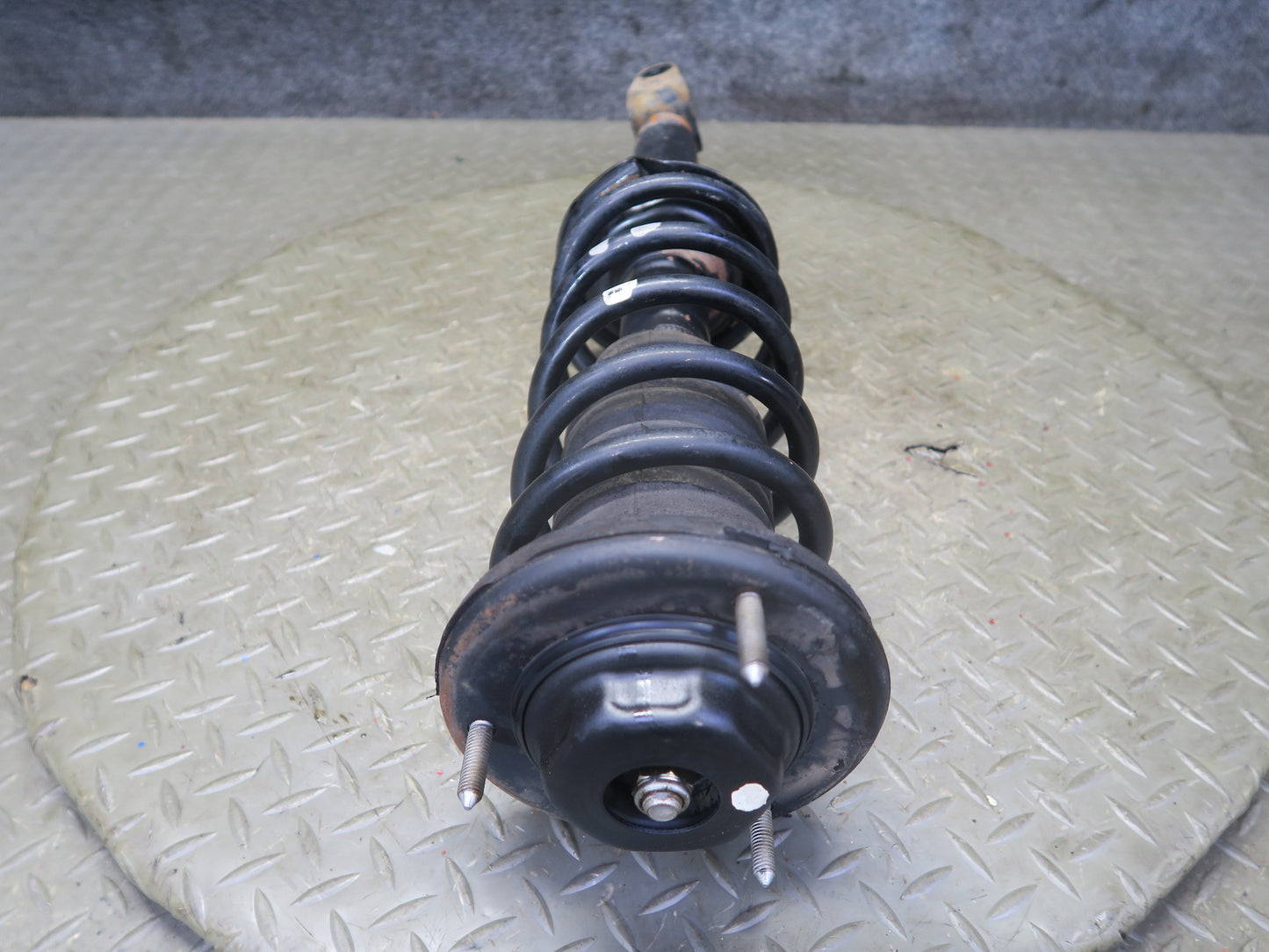 97-00 Lexus JZZ31L SC300 Set of 2 Rear Left & Right Strut Shock Absorber OEM