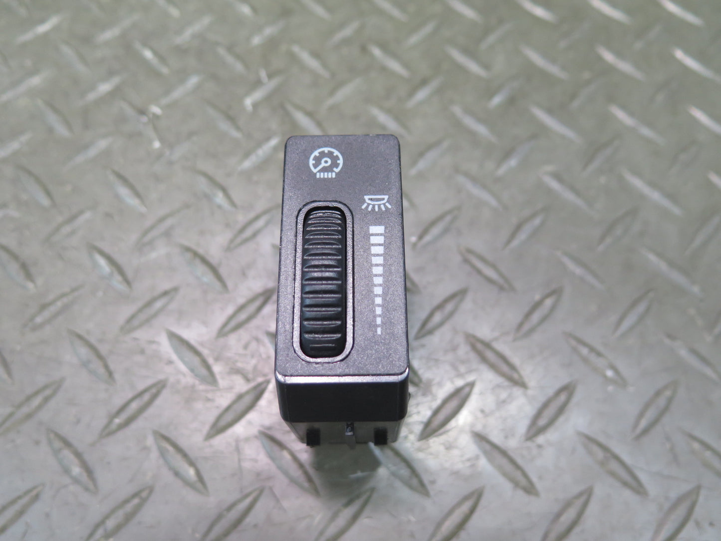 02-05 Ford Thunderbird Instrument Panel Dimmer Light Control Knob Switch OEM