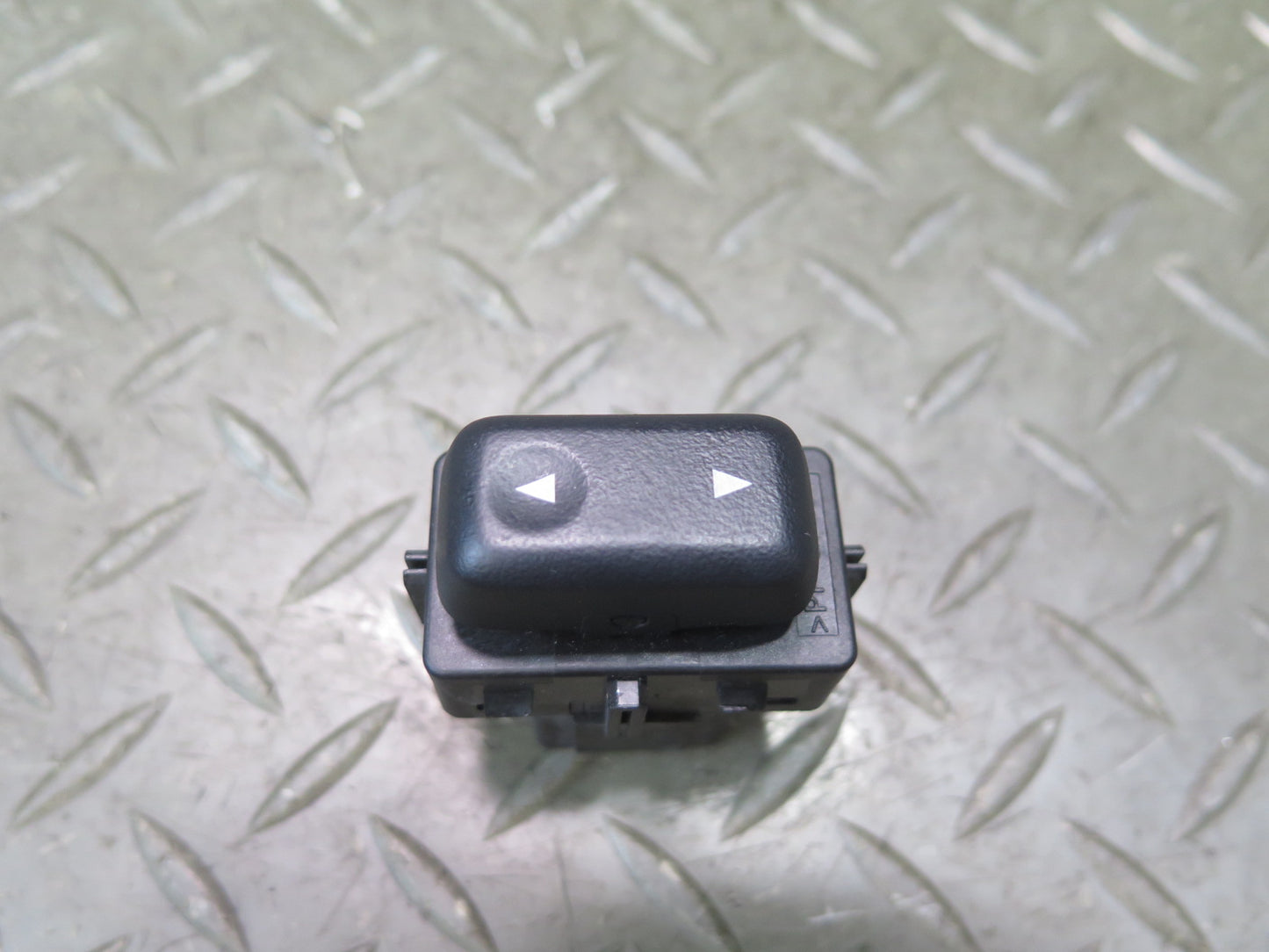 02-05 Ford Thunderbird Right Window Button Switch 3W4T-14529-ADW OEM