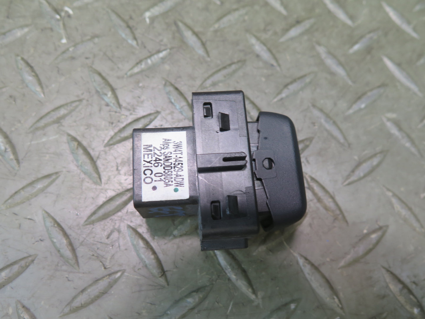 02-05 Ford Thunderbird Right Window Button Switch 3W4T-14529-ADW OEM