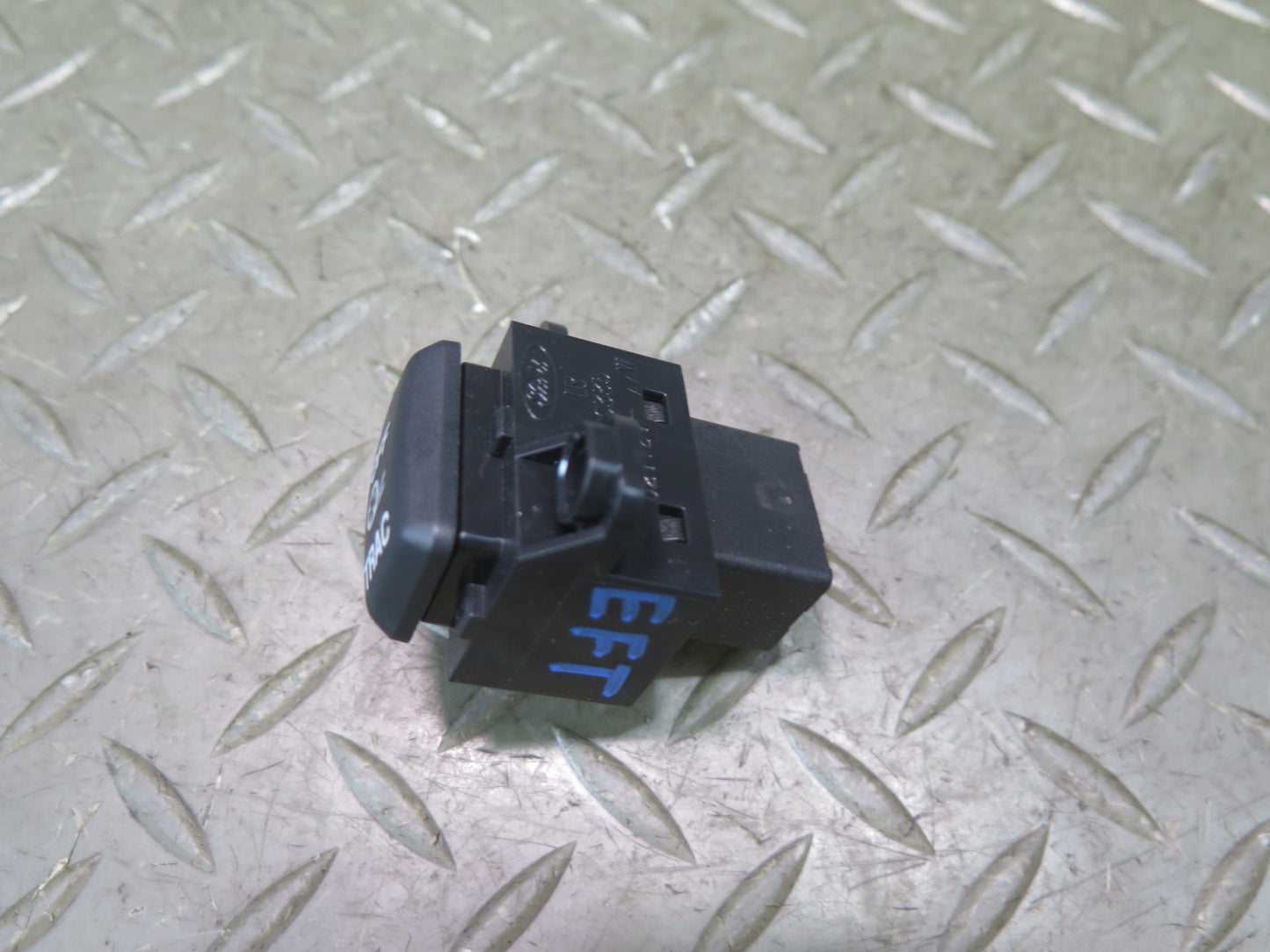 02-05 Ford Thunderbird Traction Control Button Switch XW4T-2C335-AA OEM