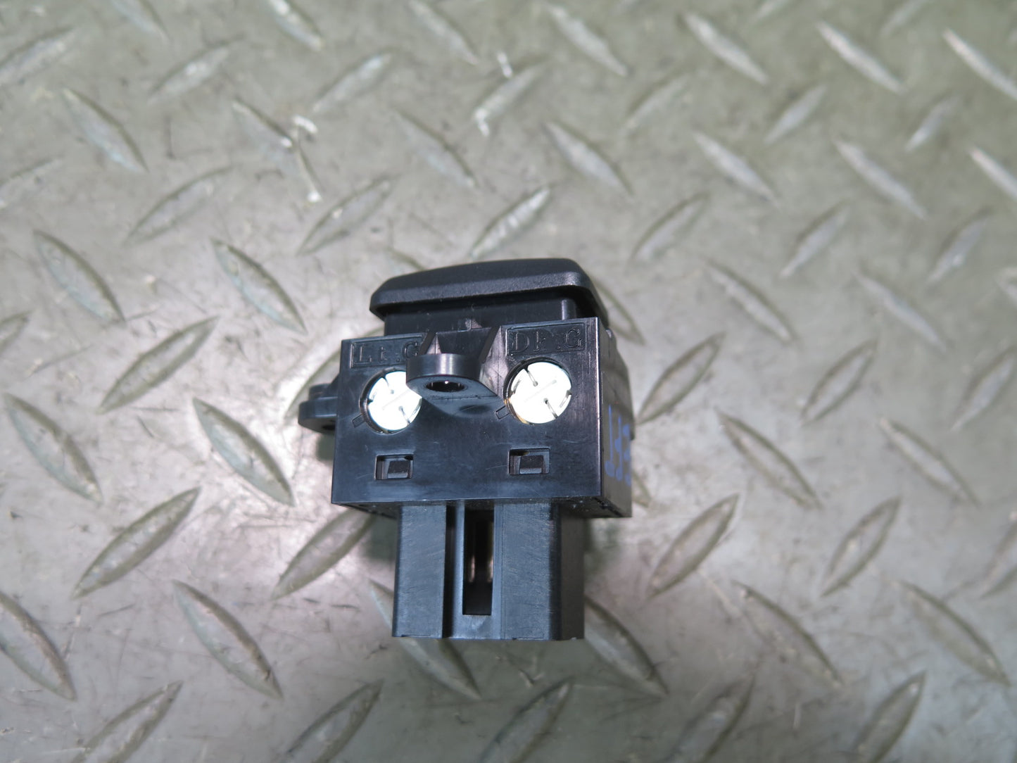 02-05 Ford Thunderbird Traction Control Button Switch XW4T-2C335-AA OEM