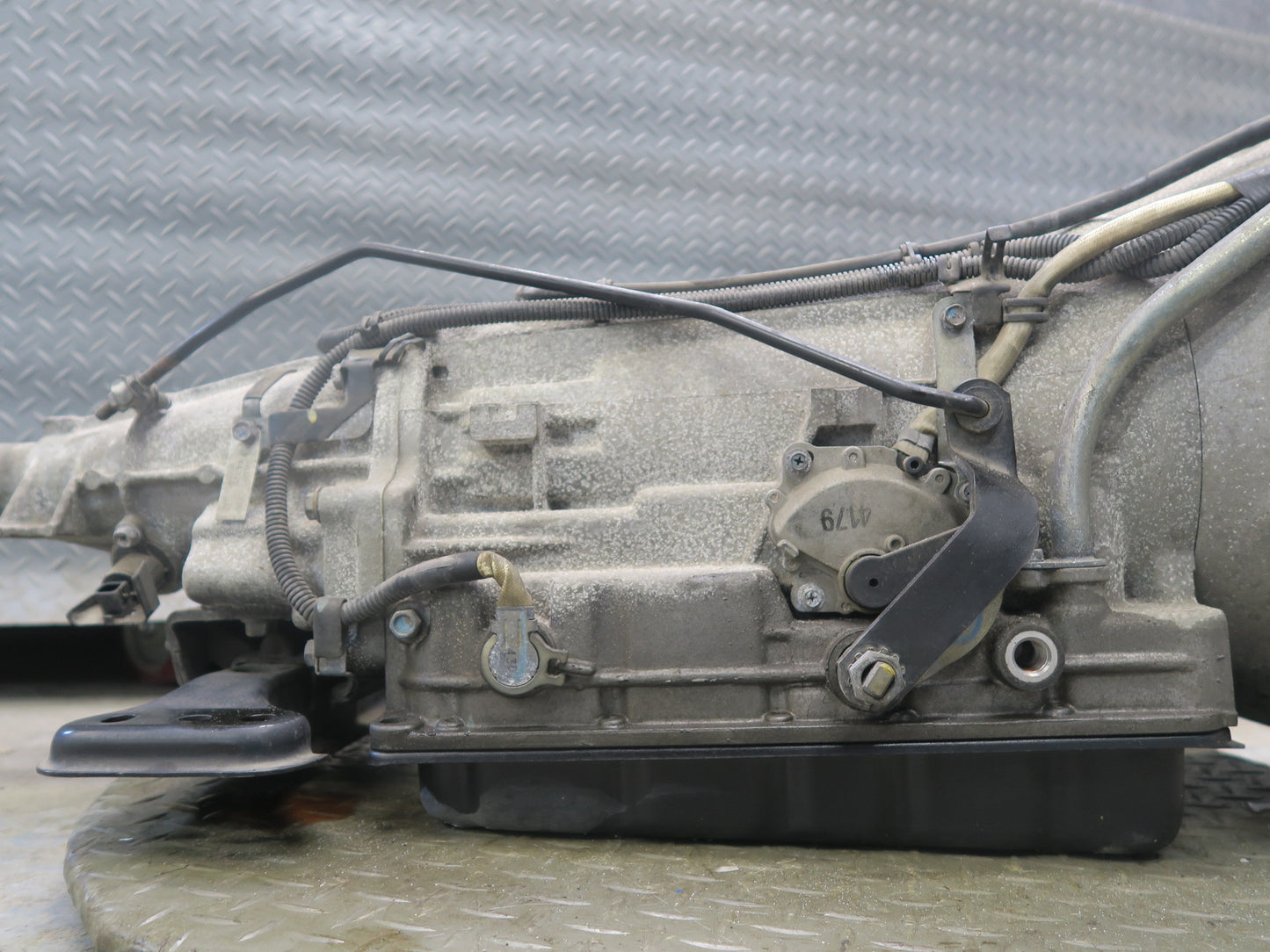 96-98 Nissan Stagea WGC34 RB25DE RWD NA RE4R01A Automatic Transmission 33K OEM