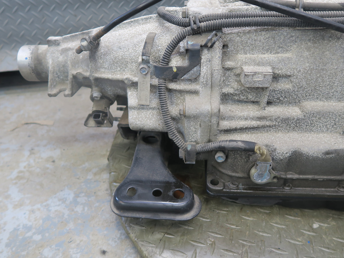 96-98 Nissan Stagea WGC34 RB25DE RWD NA RE4R01A Automatic Transmission 33K OEM