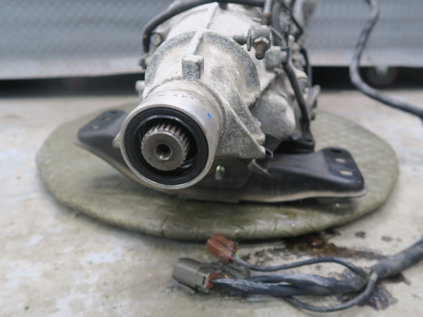 96-98 Nissan Stagea WGC34 RB25DE RWD NA RE4R01A Automatic Transmission 33K OEM