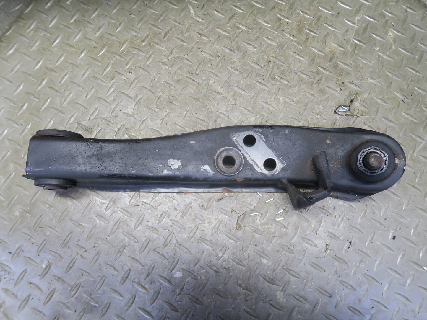 96-98 Nissan Stagea WGC34 RWD Set of 3 Front Right Upper Lower Control Arm OEM