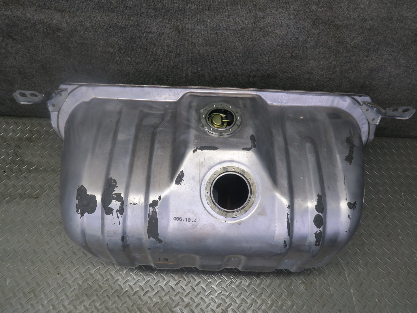 1997 Lexus JZZ31L SC300 Fuel Tank w Filler Neck Set OEM