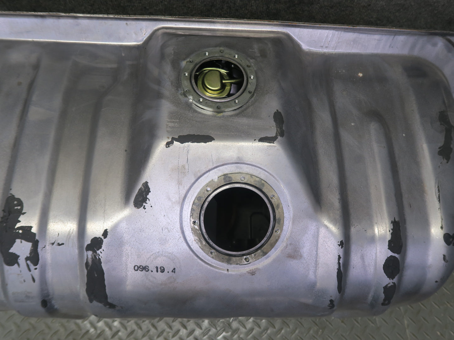 1997 Lexus JZZ31L SC300 Fuel Tank w Filler Neck Set OEM