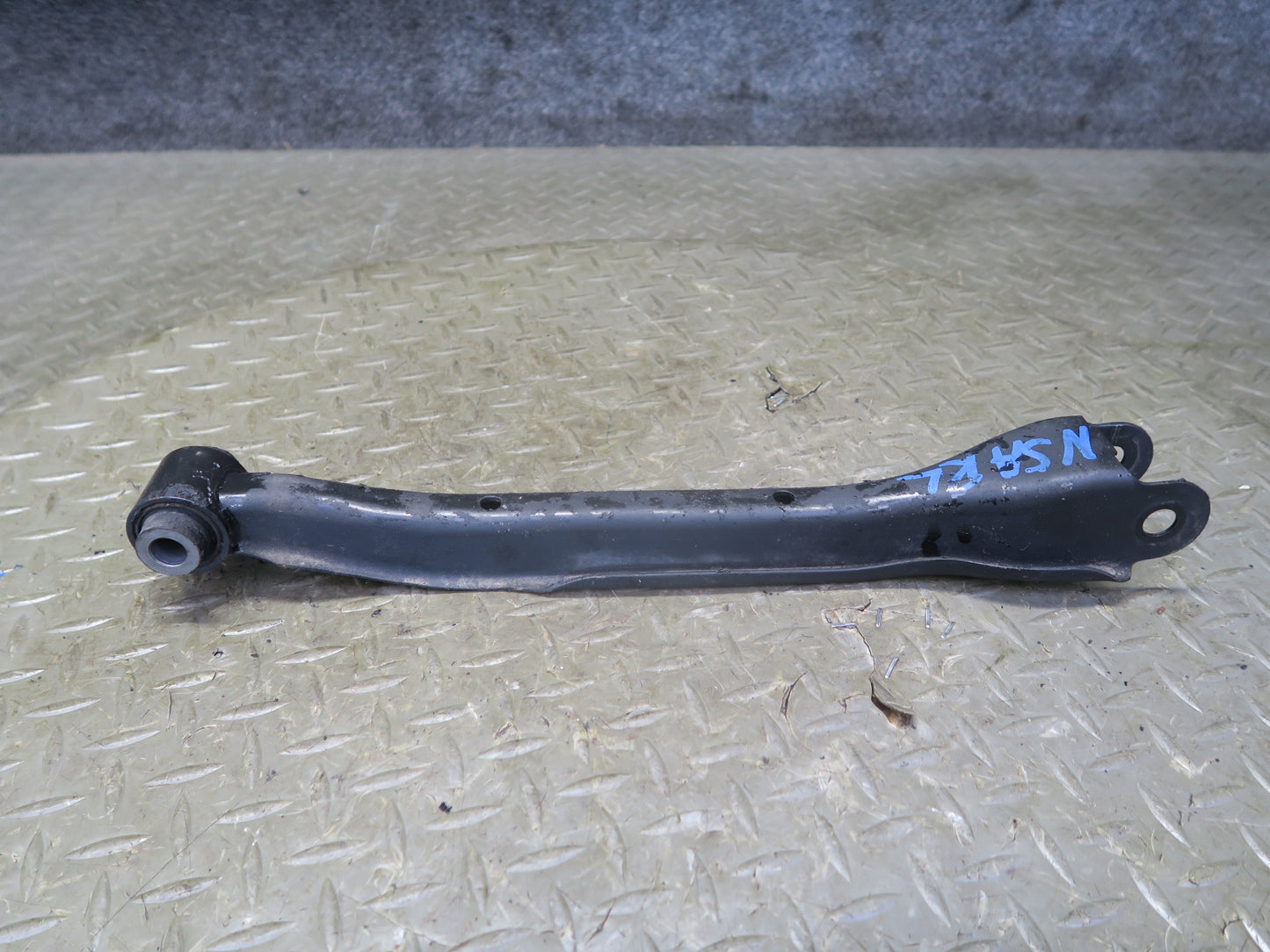 96-98 Nissan Stagea WGC34 RWD Set of 4 Rear Left Upper Lower Control Arm OEM
