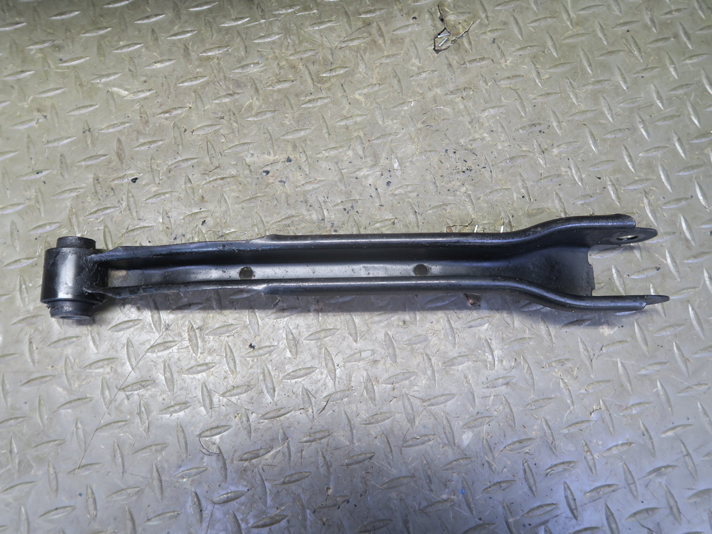 96-98 Nissan Stagea WGC34 RWD Set of 4 Rear Left Upper Lower Control Arm OEM