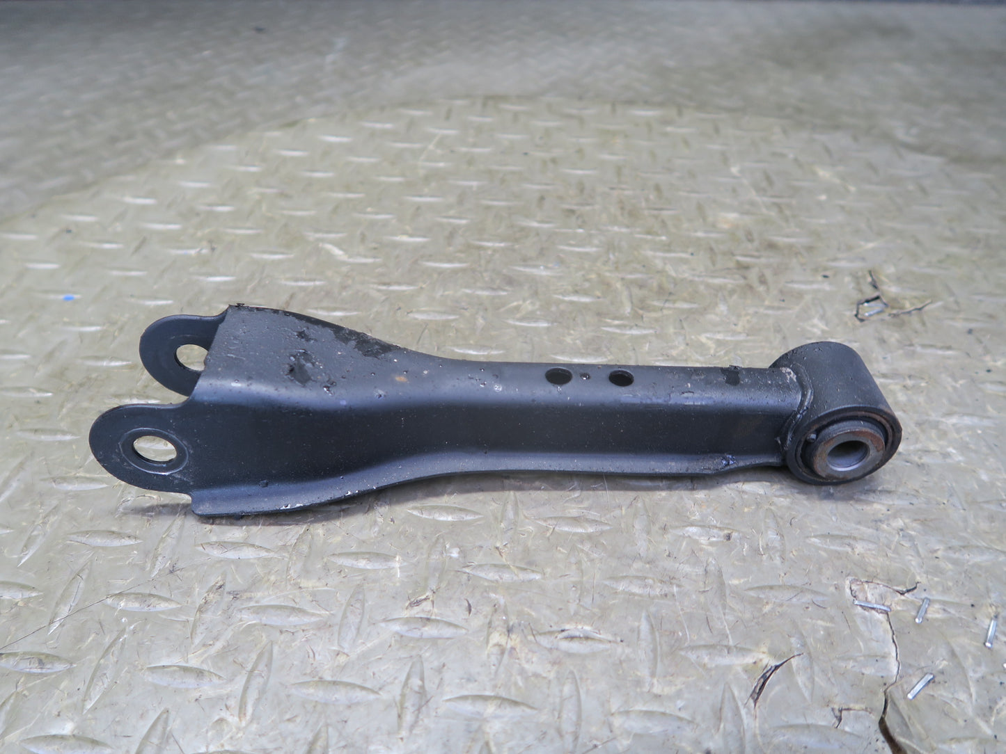 96-98 Nissan Stagea WGC34 RWD Set of 4 Rear Left Upper Lower Control Arm OEM
