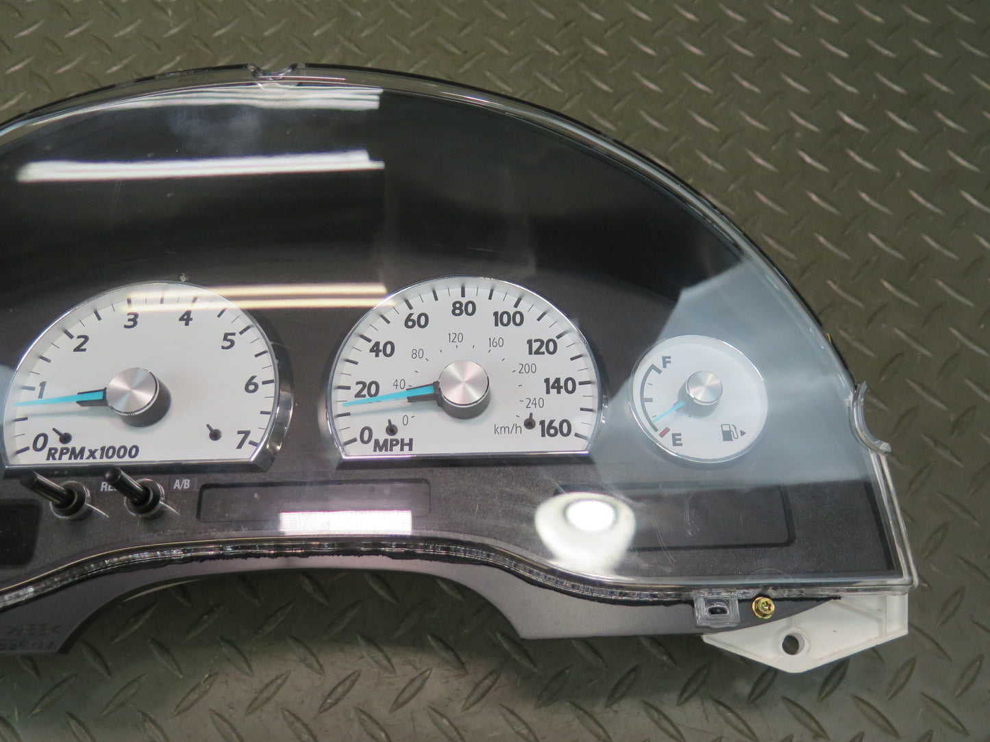 2003 Ford Thunderbird Instrument Cluster Gauge Speedometer 3W6F-10849-CF OEM