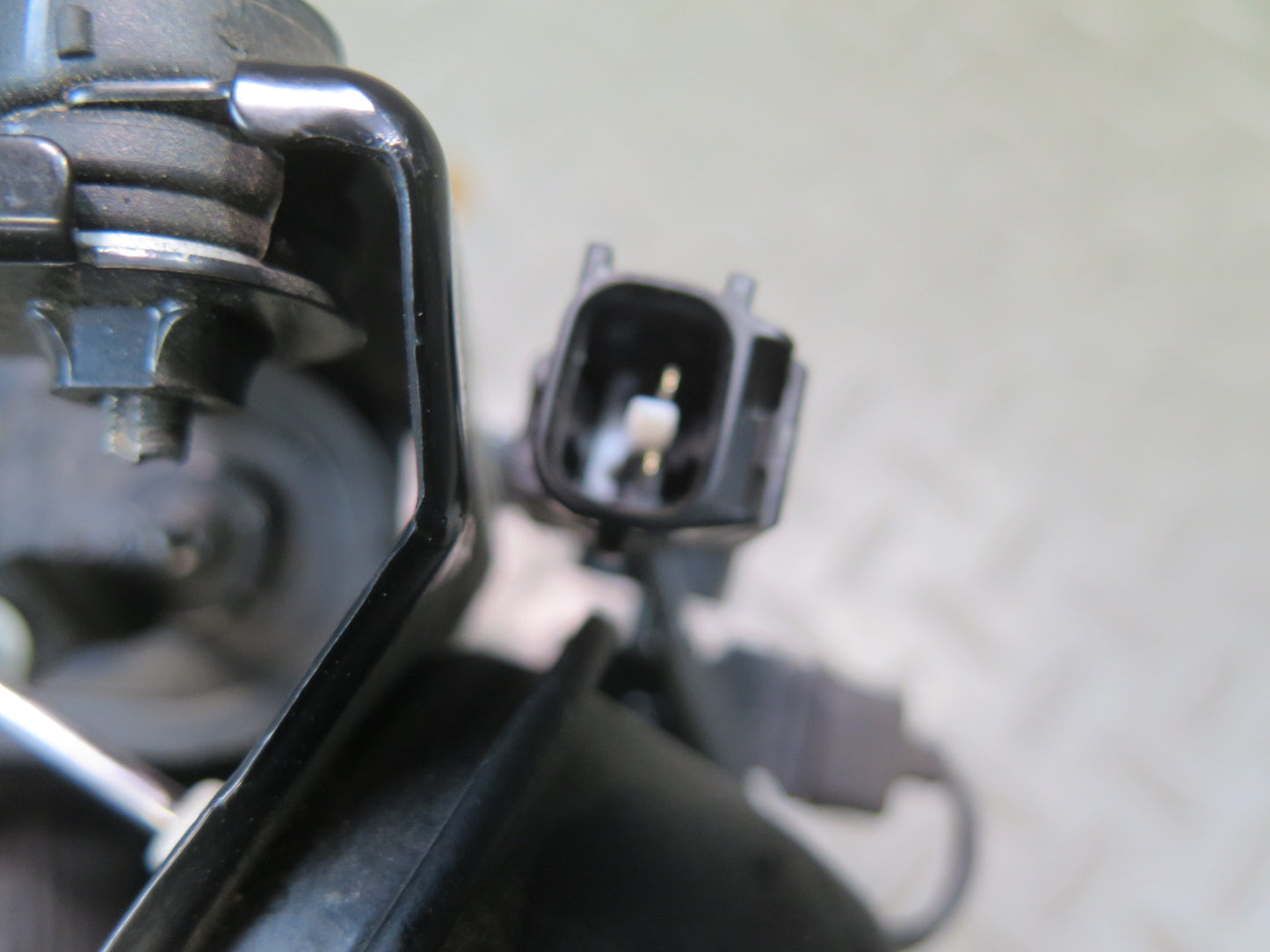 92-97 Lexus JZZ31L SC300 Vacuum Solenoid Purge Valve Switch OEM