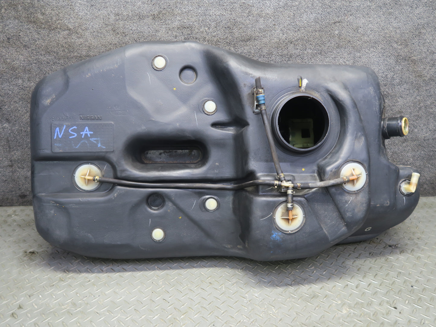 96-98 Nissan Stagea WGC34 Fuel Gas Tank 33K Miles 17205-0V000 OEM