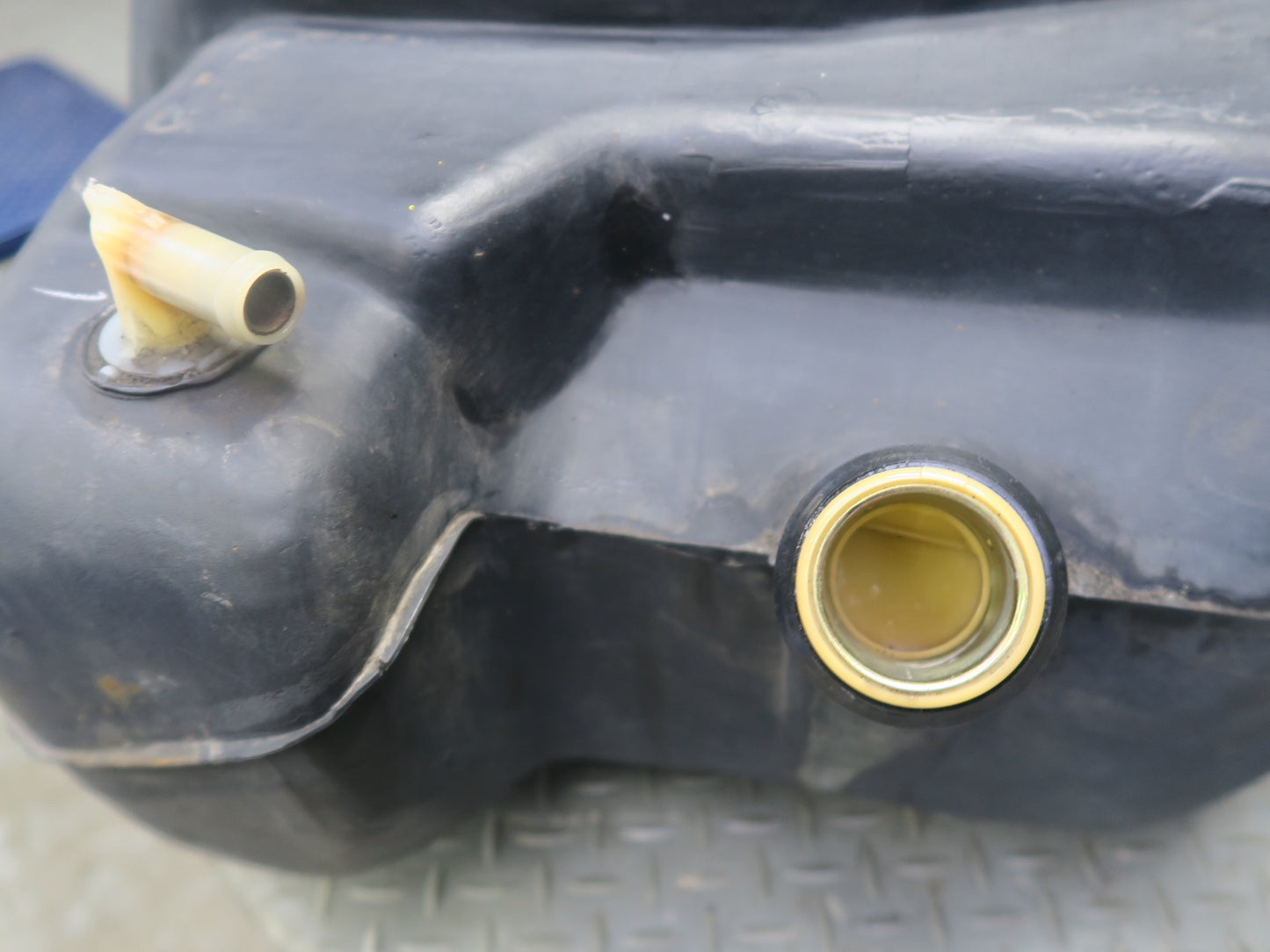 96-98 Nissan Stagea WGC34 Fuel Gas Tank 33K Miles 17205-0V000 OEM