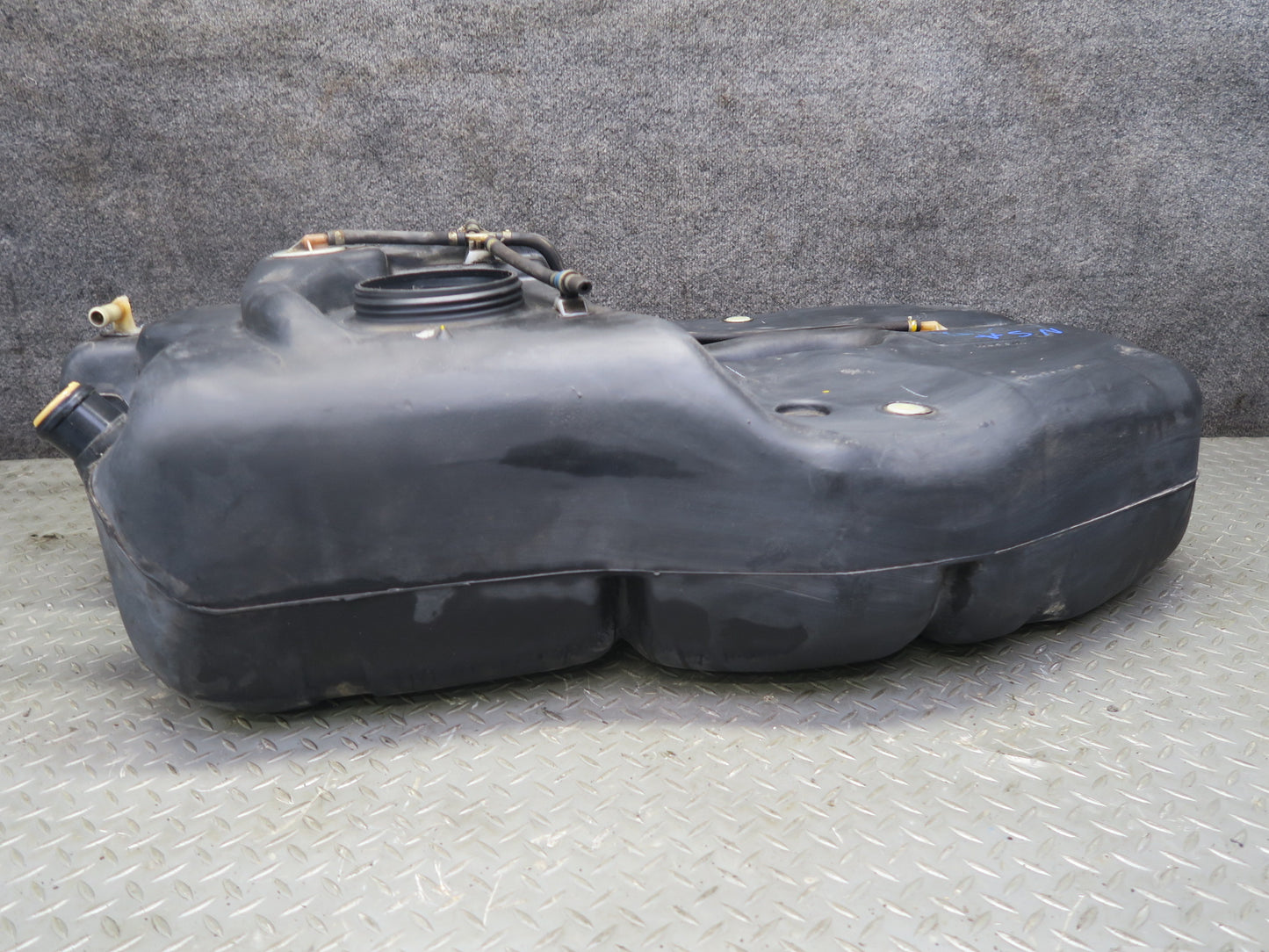 96-98 Nissan Stagea WGC34 Fuel Gas Tank 33K Miles 17205-0V000 OEM