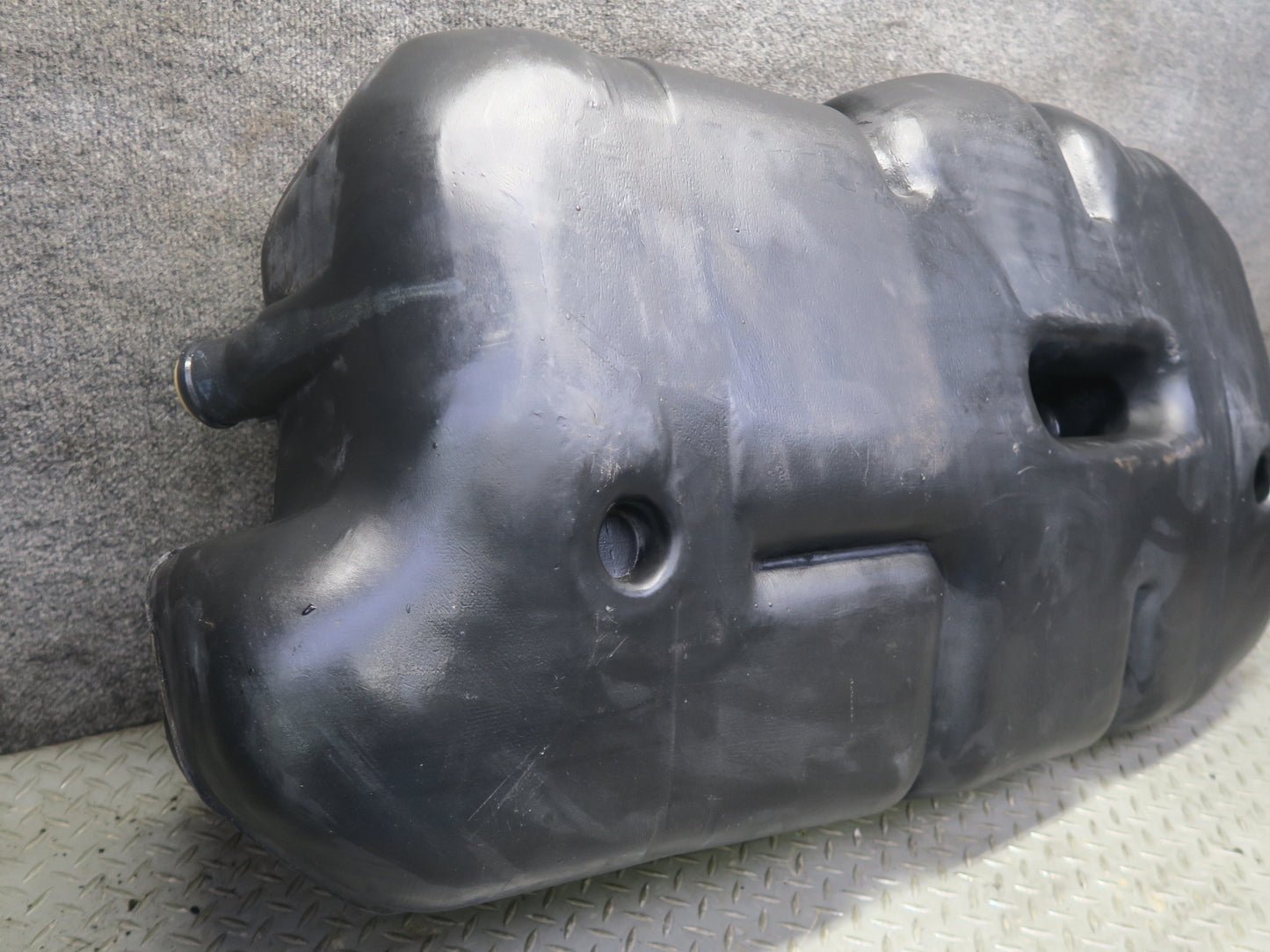 96-98 Nissan Stagea WGC34 Fuel Gas Tank 33K Miles 17205-0V000 OEM