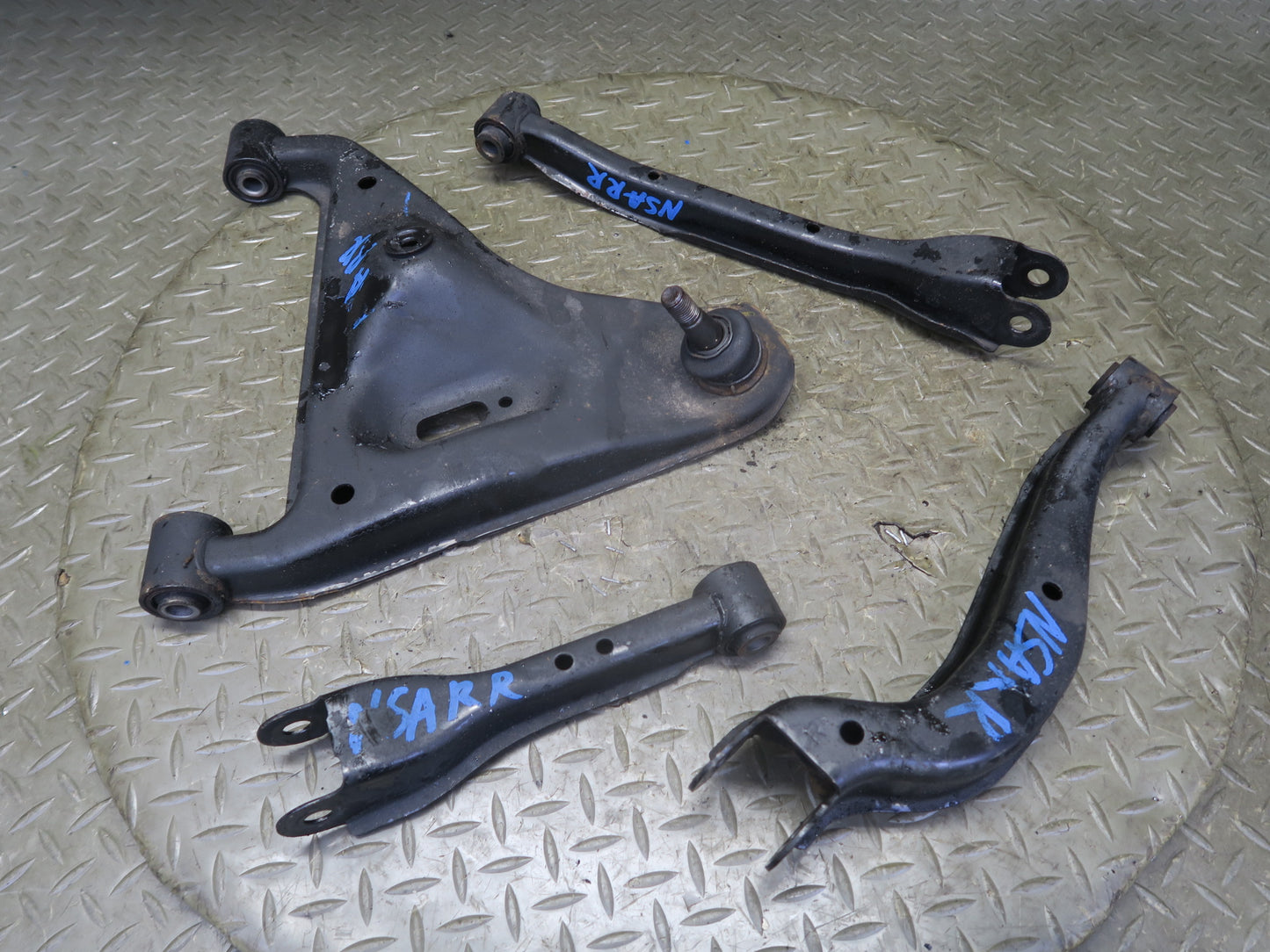 96-98 Nissan Stagea WGC34 RWD Set of 4 Rear Right Upper Lower Control Arm OEM